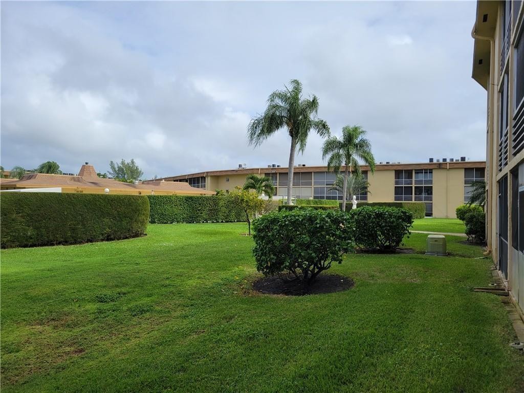 600 Village Green Ct Unit: 108