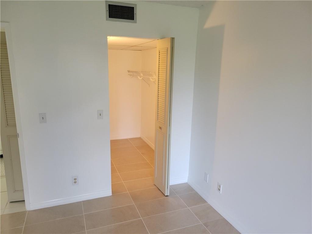 600 Village Green Ct Unit: 108