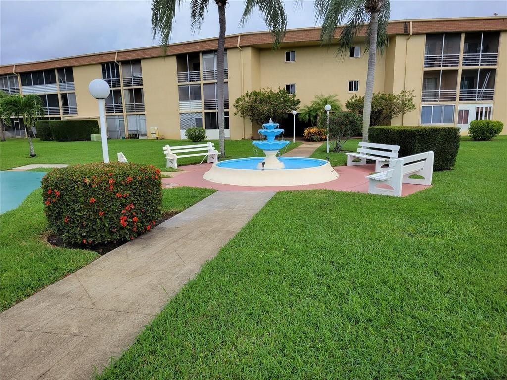 600 Village Green Ct Unit: 108