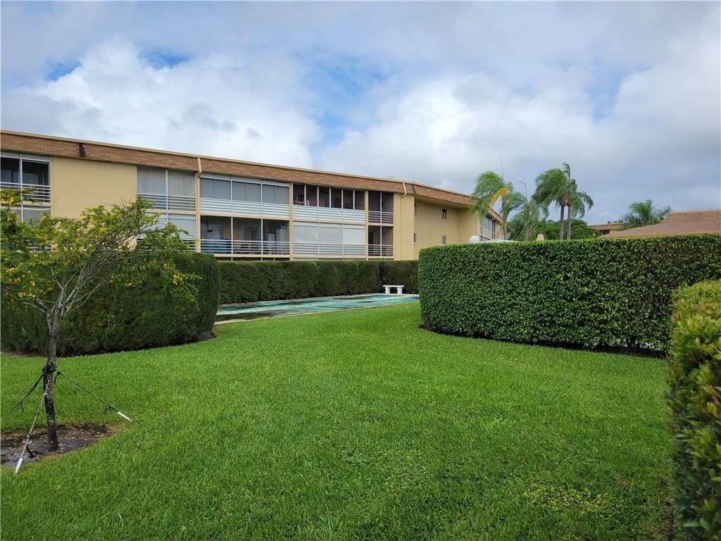 600 Village Green Ct Unit: 108