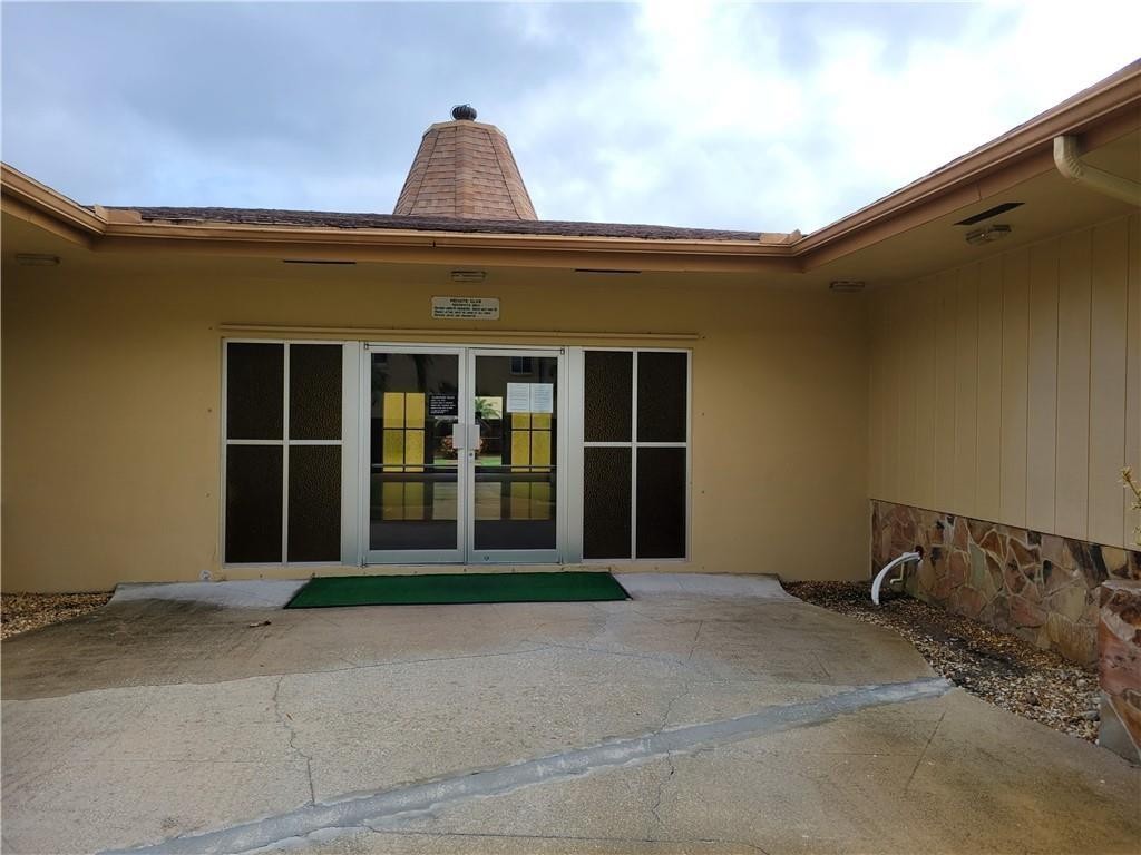600 Village Green Ct Unit: 108