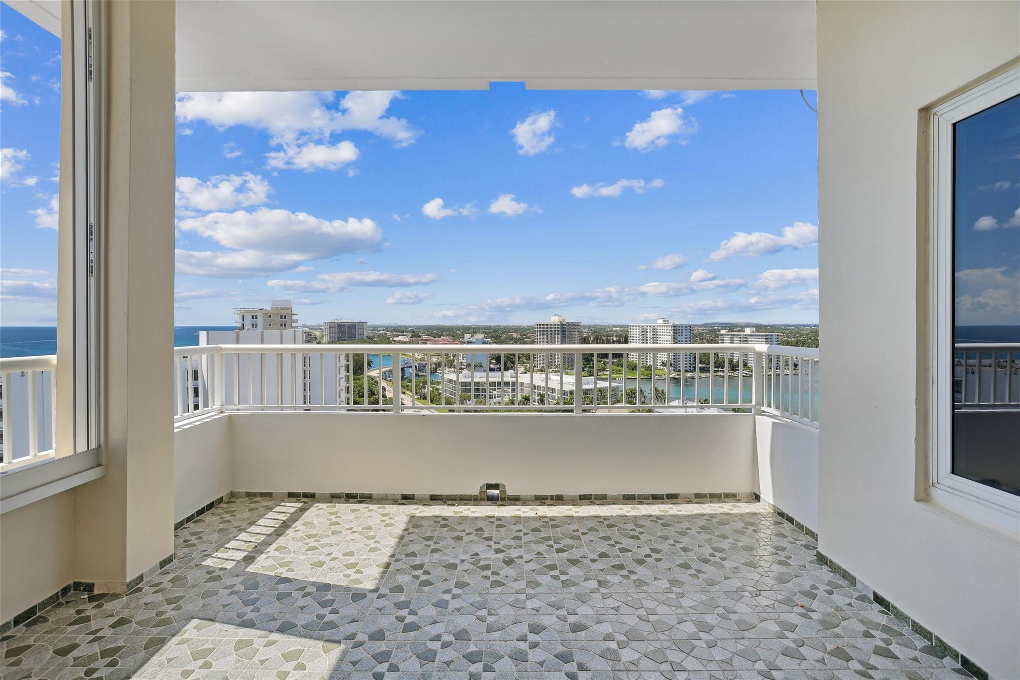 600 S Ocean Blvd PH 3