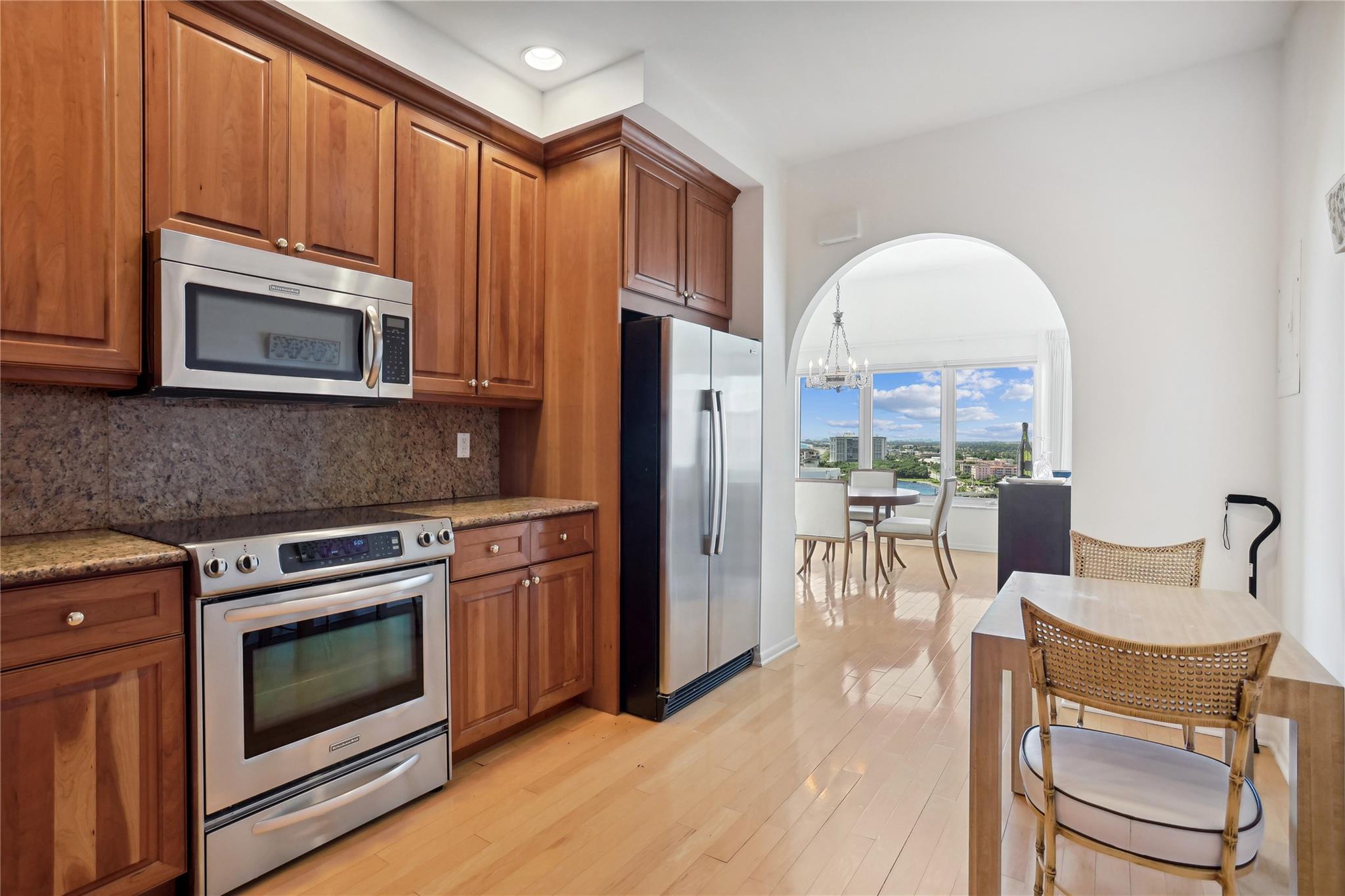 600 S Ocean Blvd PH 3