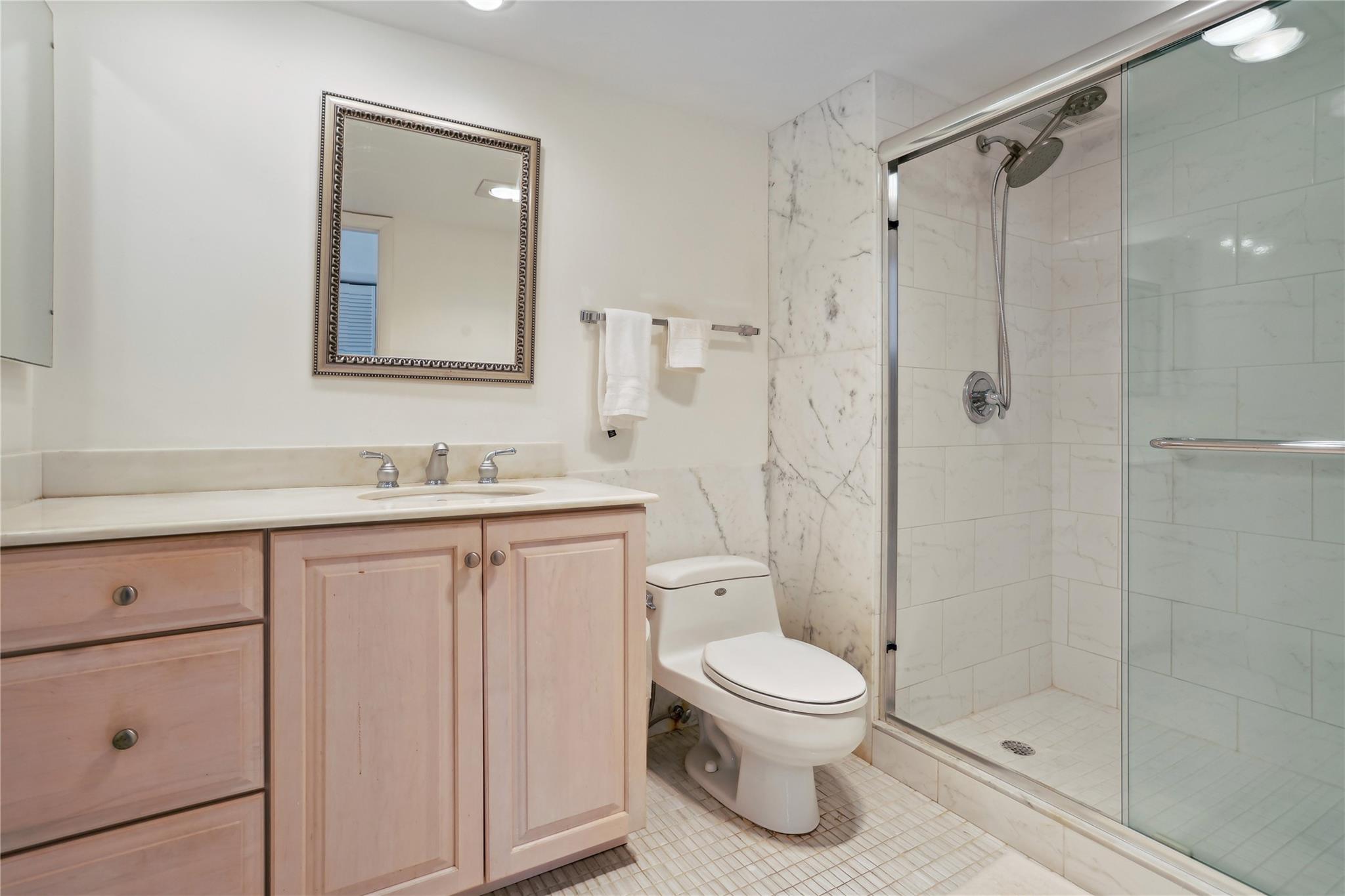 600 S Ocean Blvd PH 3