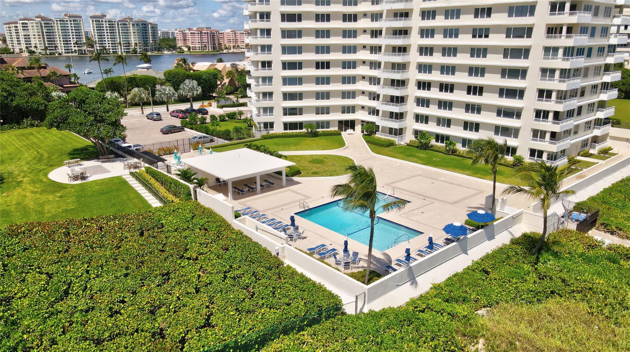 600 S Ocean Blvd PH 3