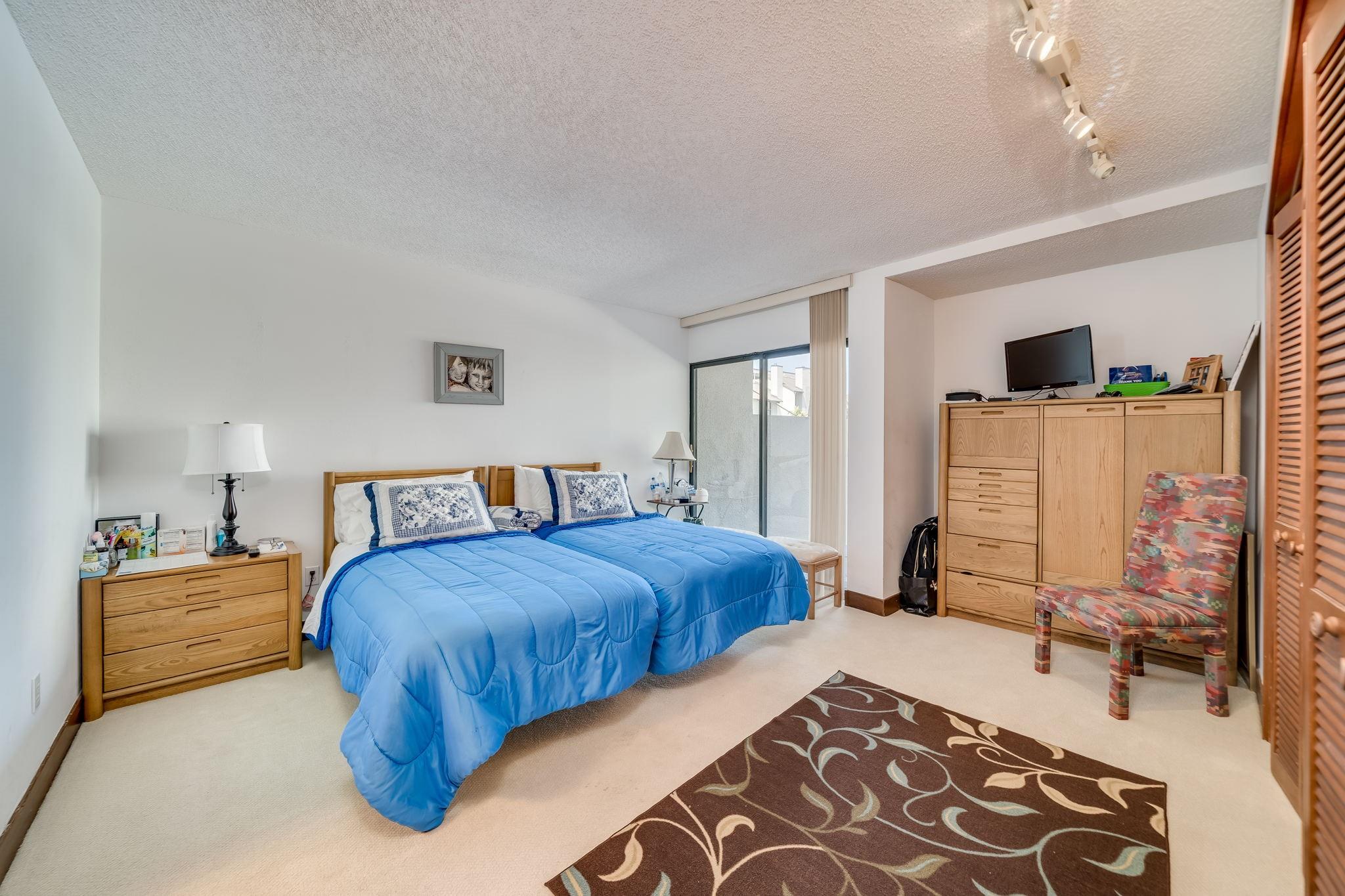 3 Portside Dr 3