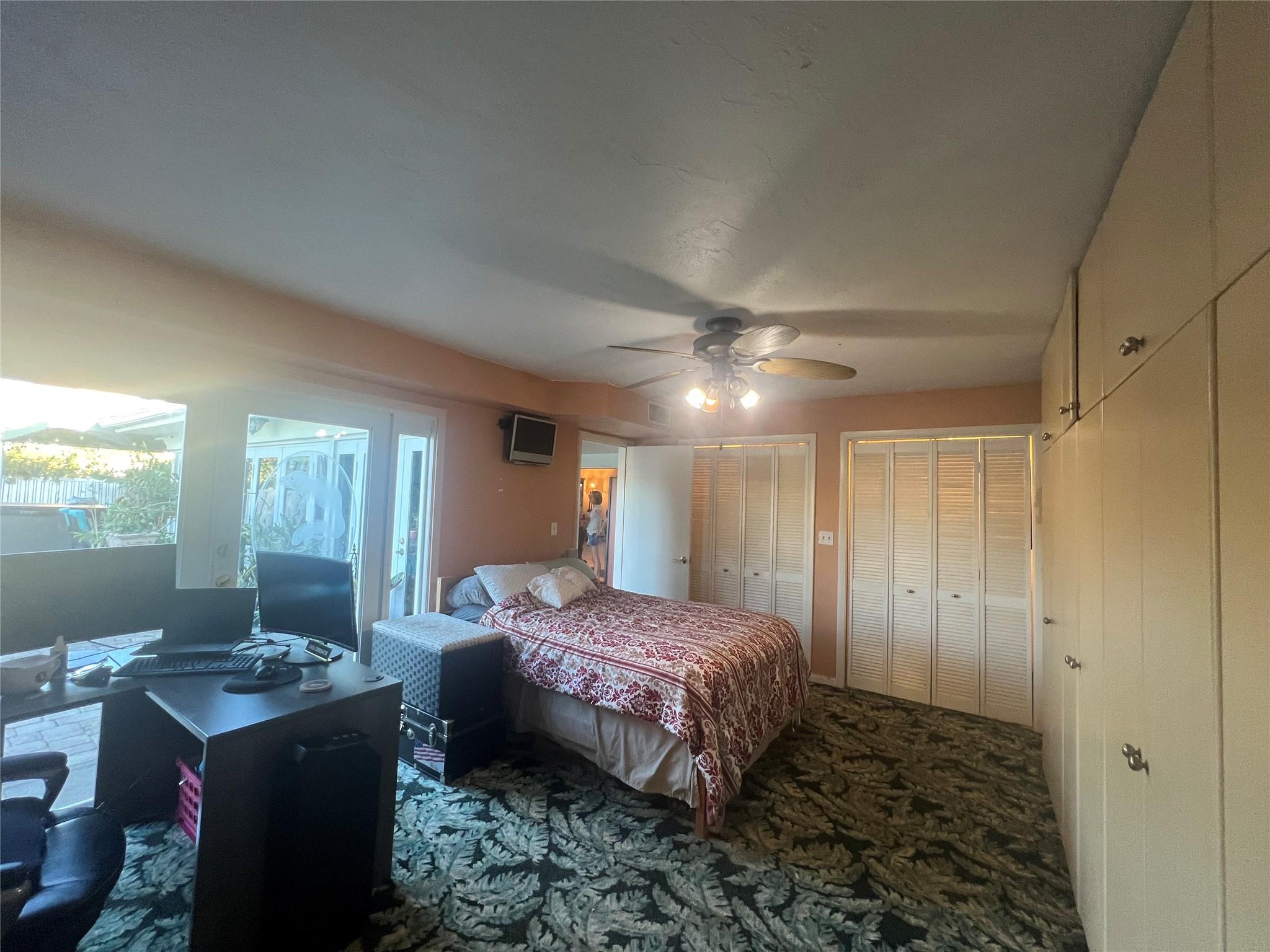 1521 SE 11th St