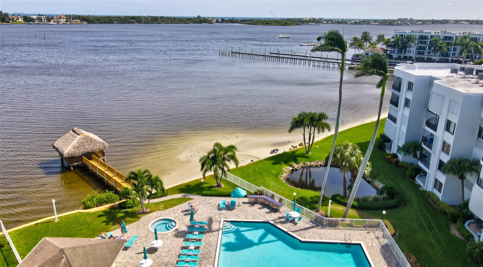 9 S Lakeshore Dr