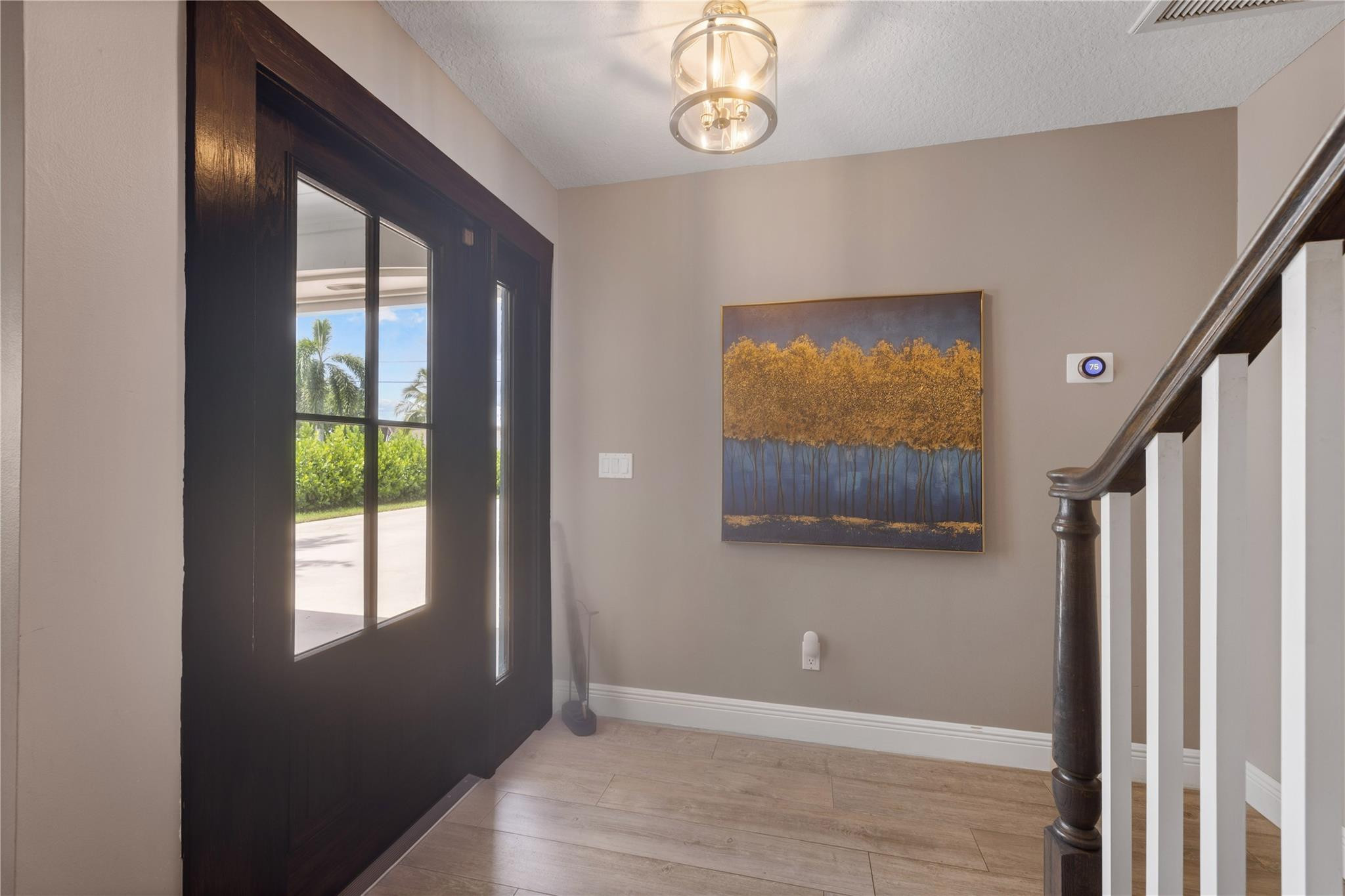 24 SW Riverway