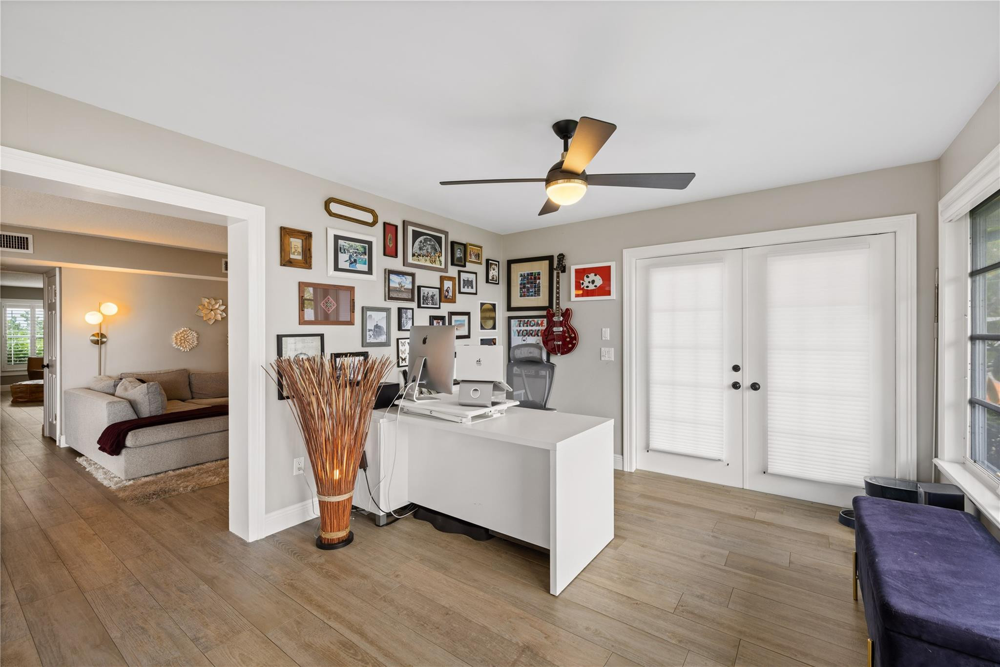 24 SW Riverway