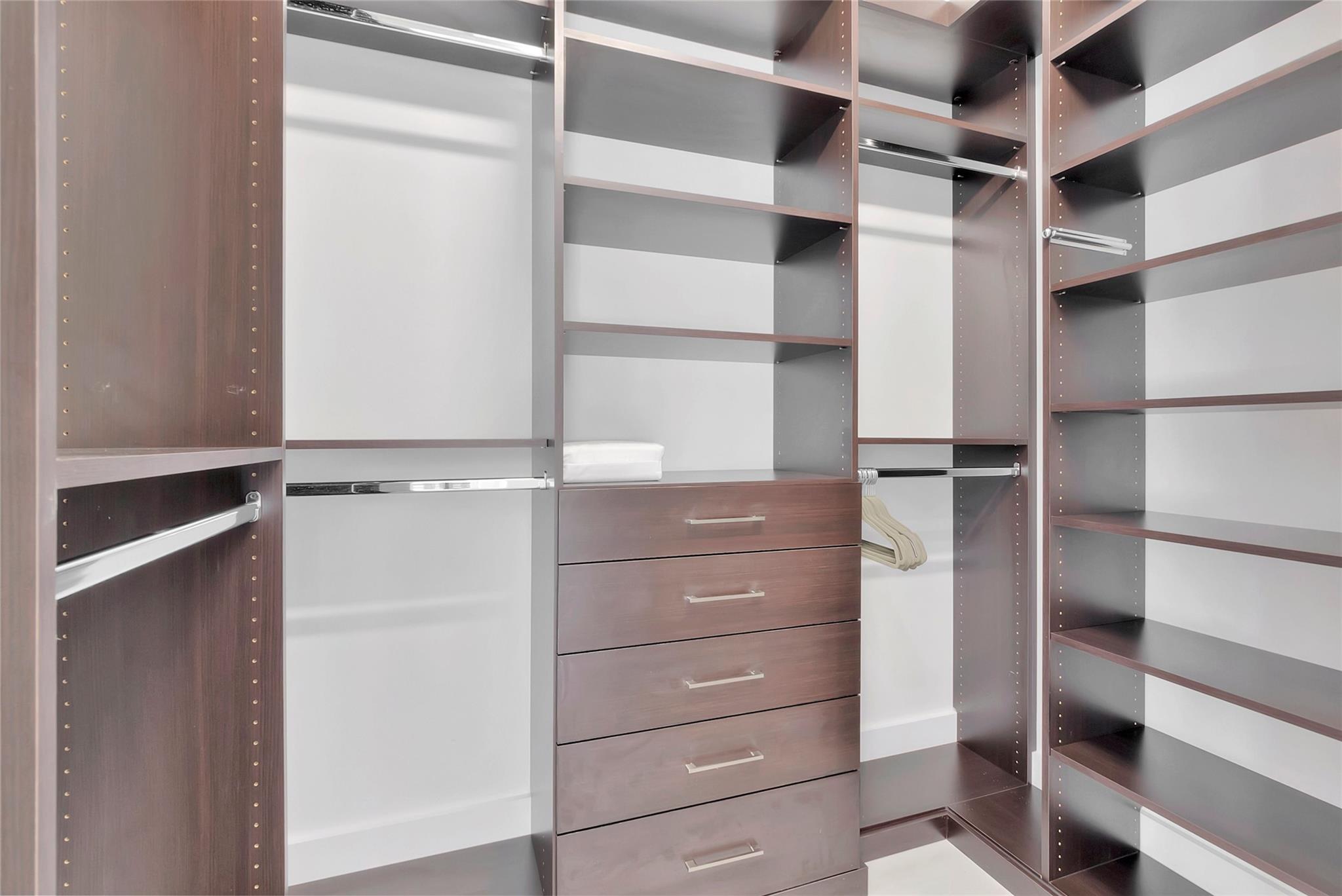 4088 NW Briarcliff Circle