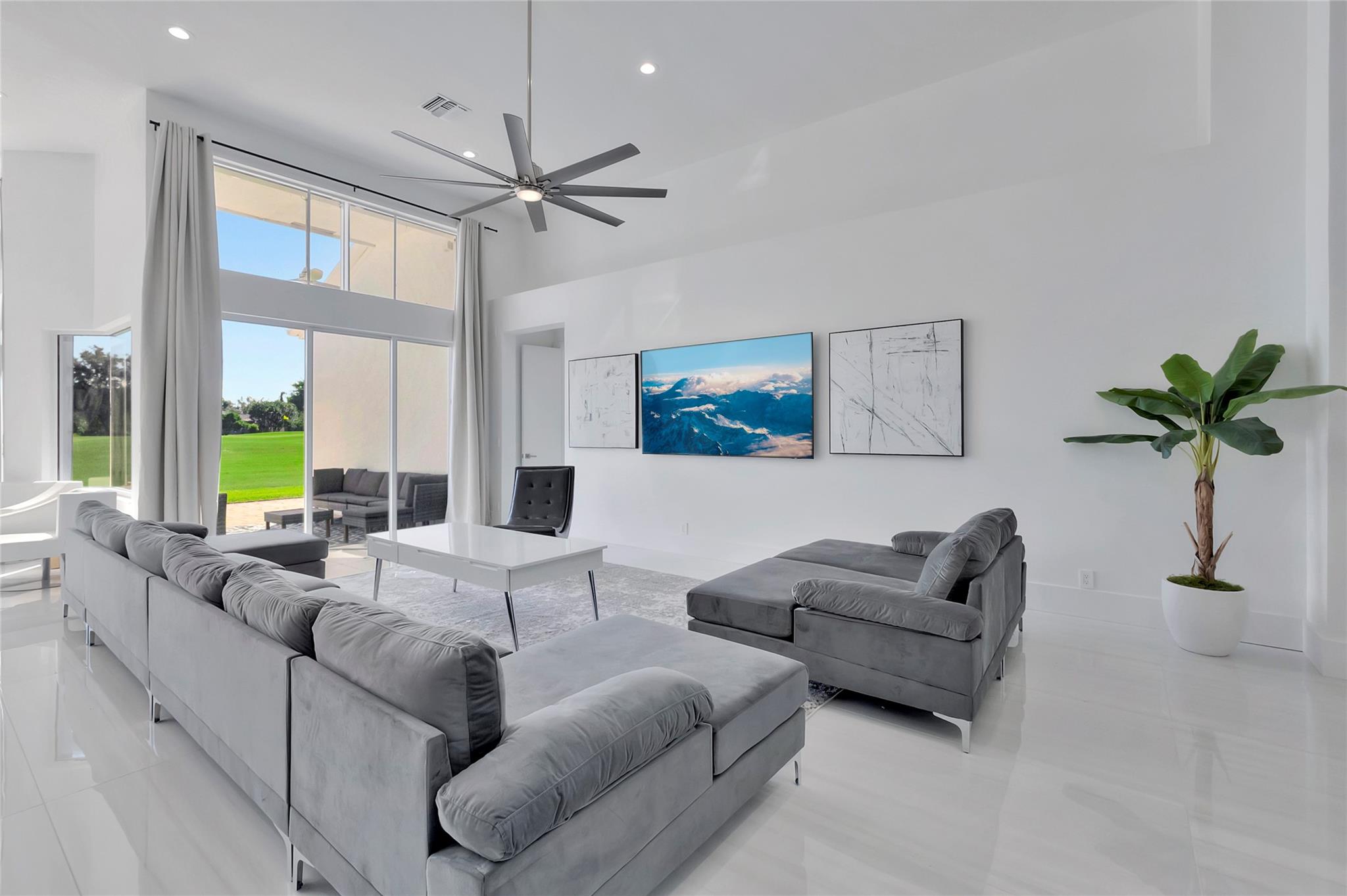 4088 NW Briarcliff Circle