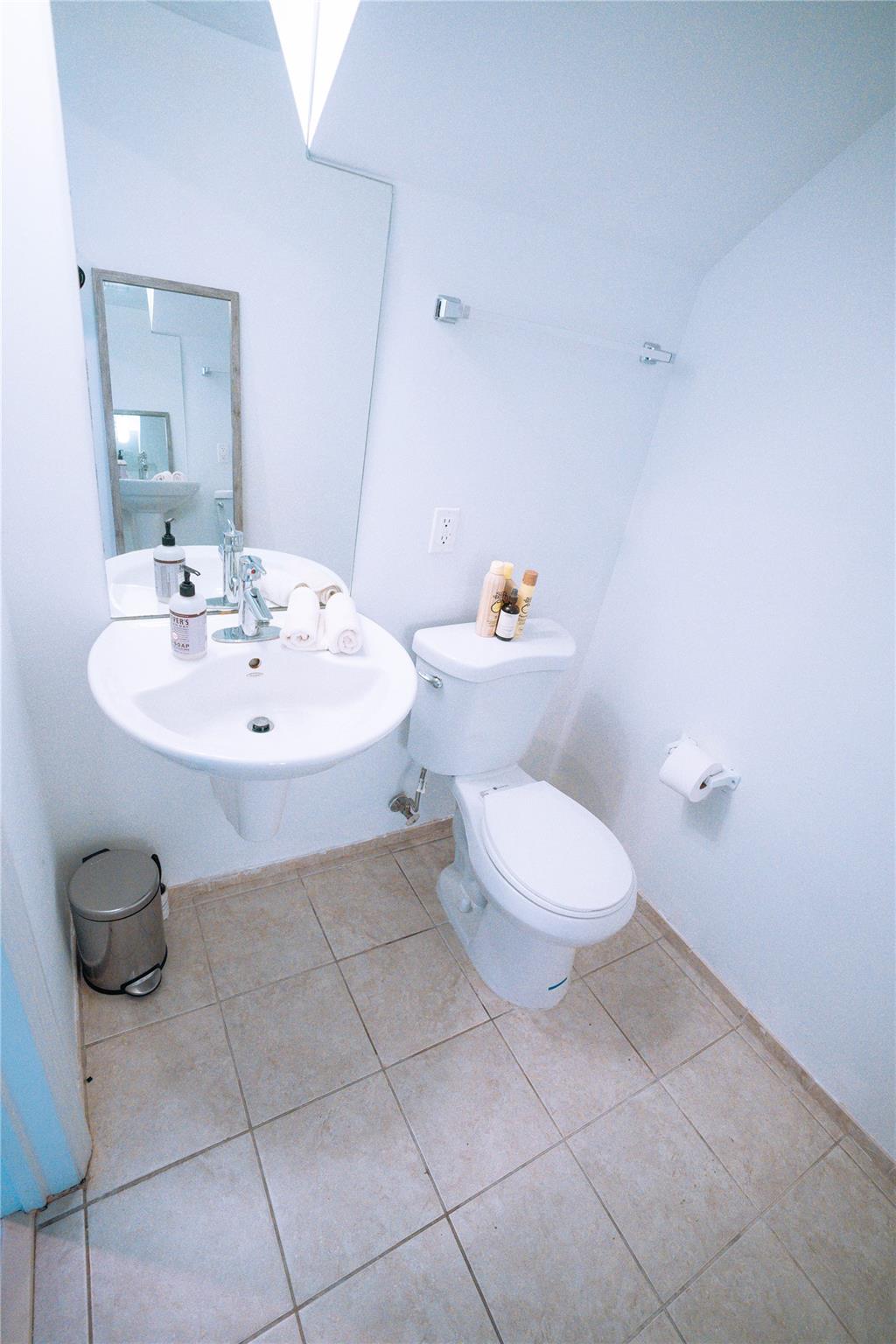 60 SW 13th St 1103