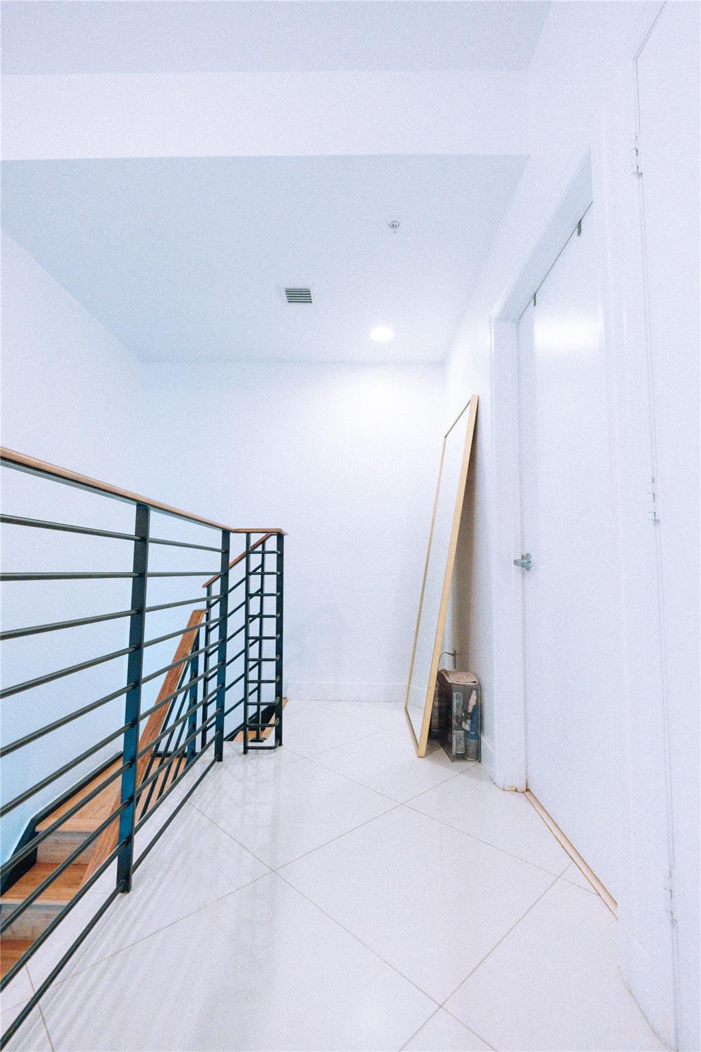 60 SW 13th St 1103