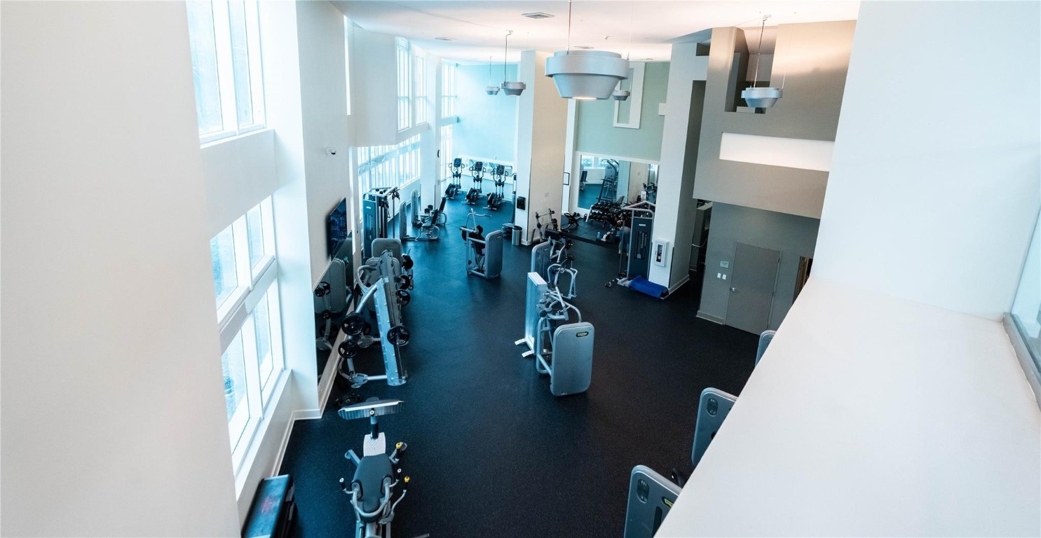 1900 N Bayshore Dr 2312