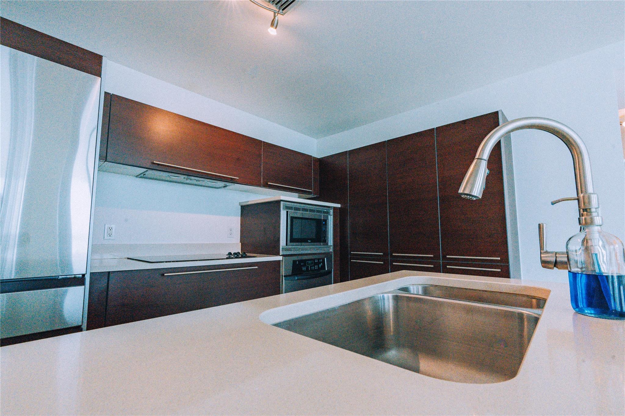 1900 N Bayshore Dr 2312