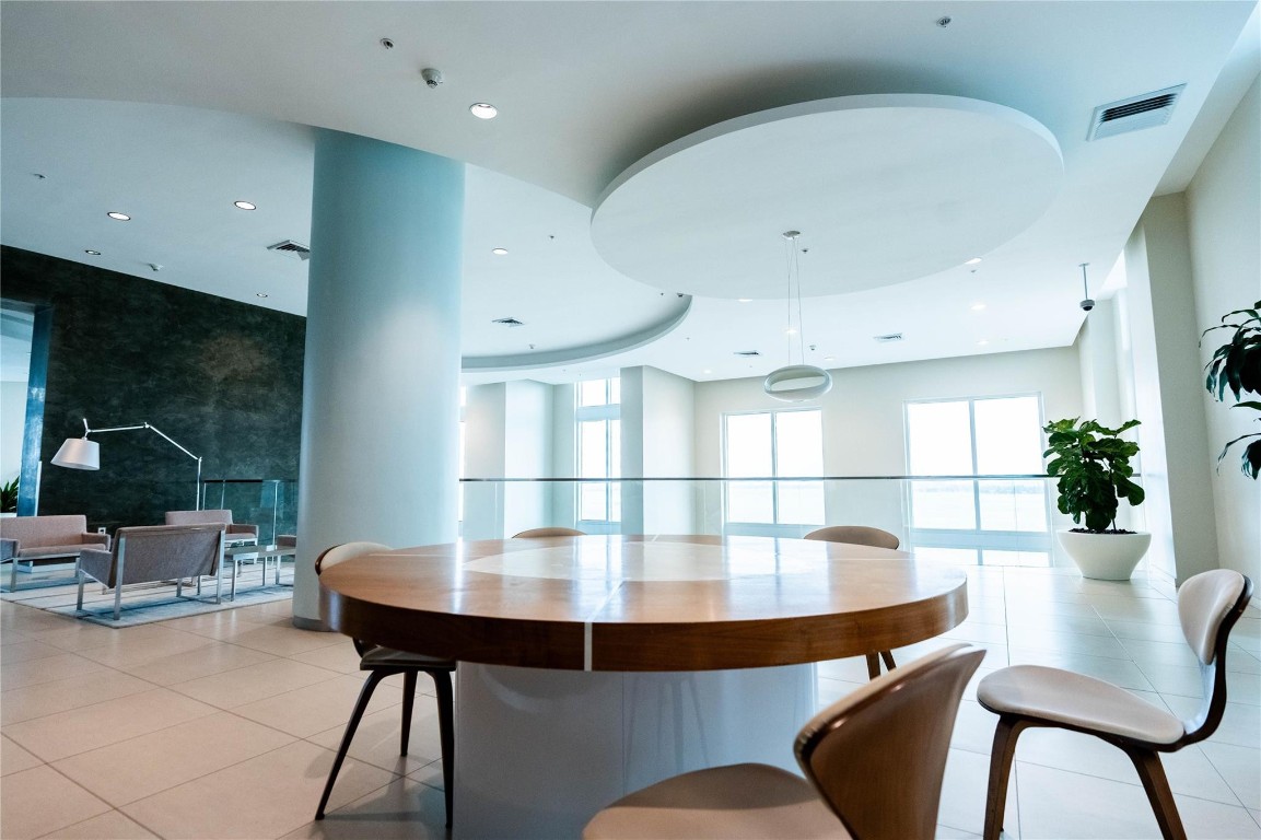 1900 N Bayshore Dr 2312