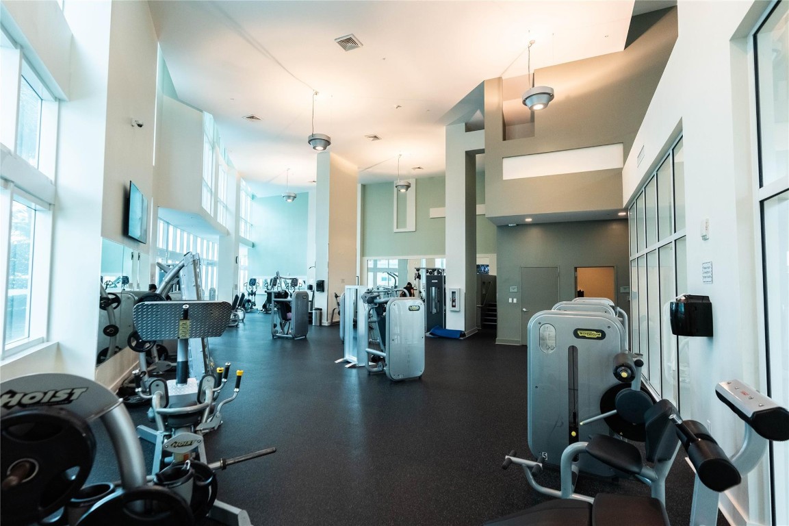 1900 N Bayshore Dr 2312