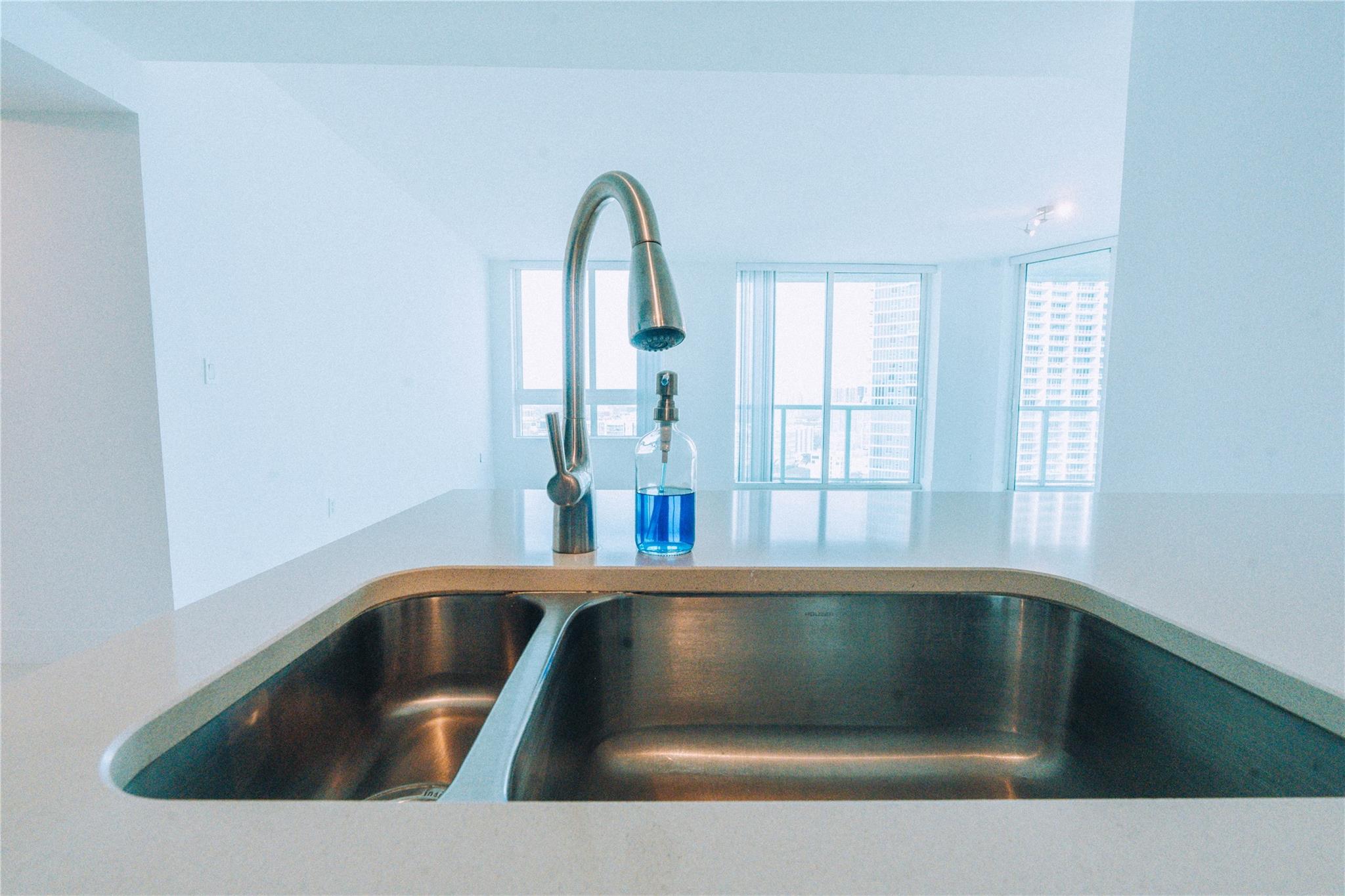 1900 N Bayshore Dr 2312