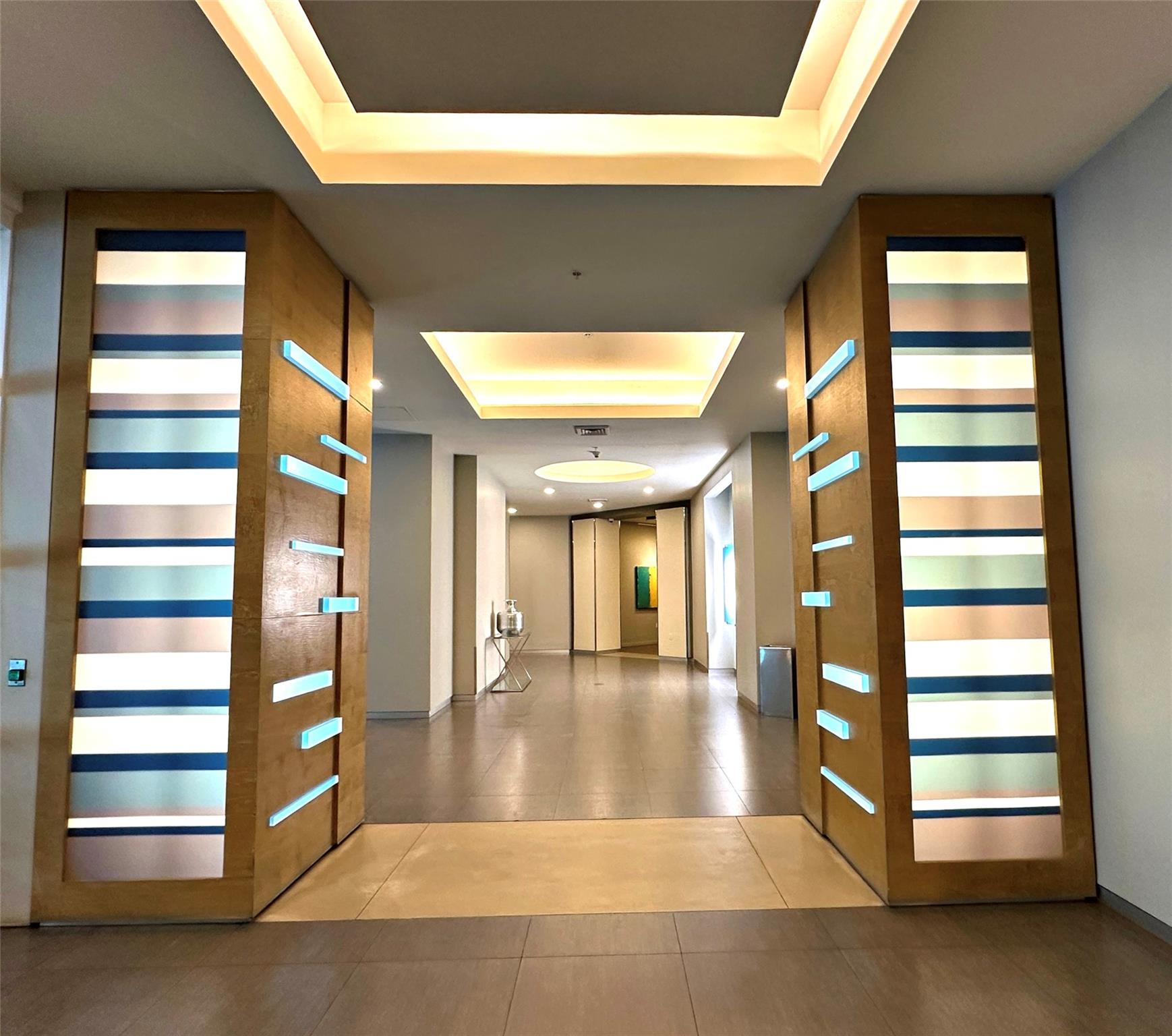 1900 N Bayshore Dr 2312