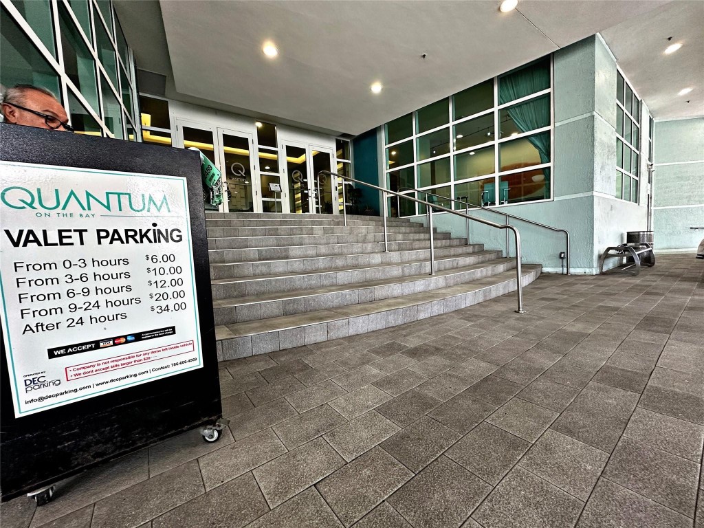 1900 N Bayshore Dr 2312