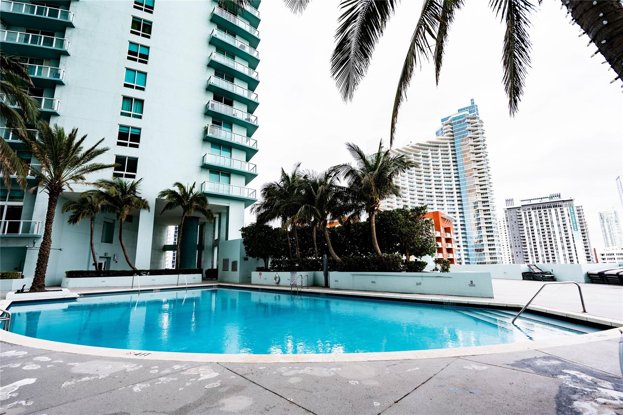 1900 N Bayshore Dr 2312