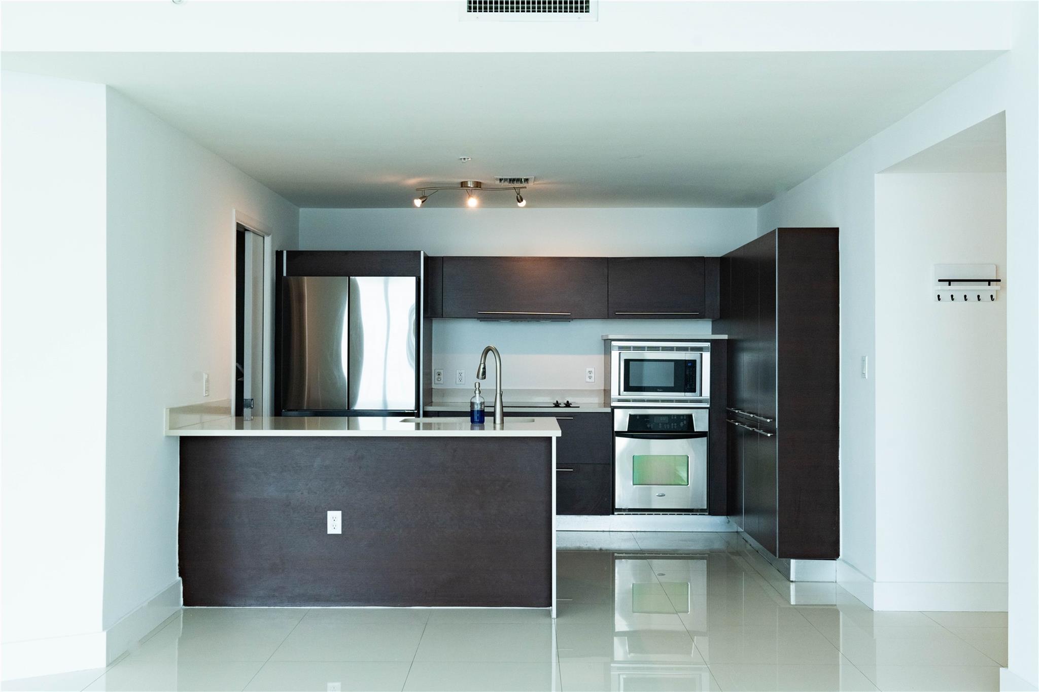 1900 N Bayshore Dr 2312