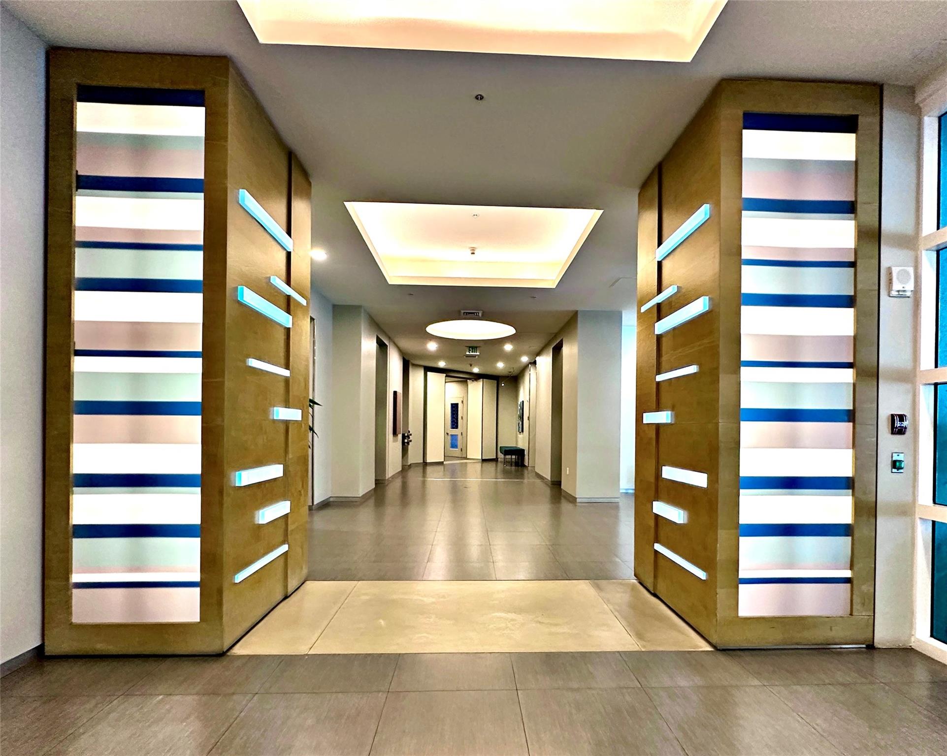 1900 N Bayshore Dr 2312