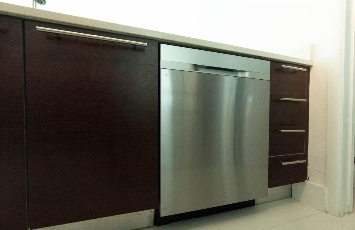 1900 N Bayshore Dr 2312