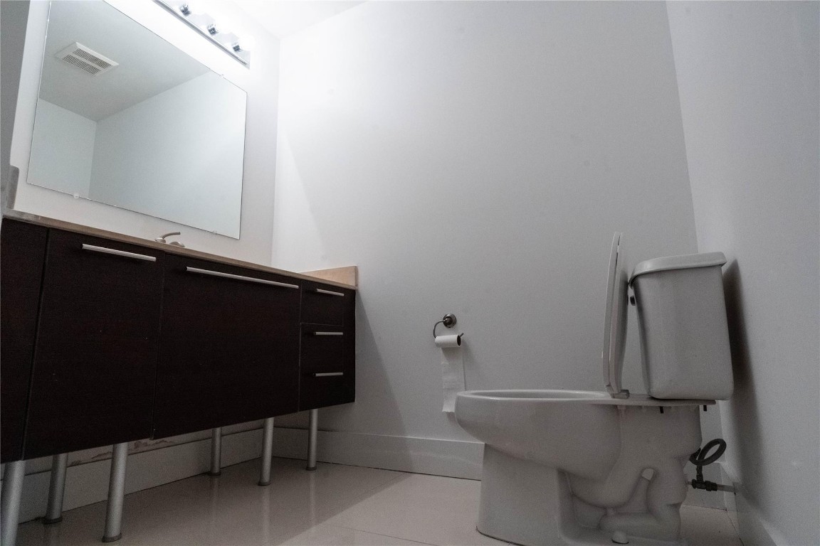 1900 N Bayshore Dr 2312