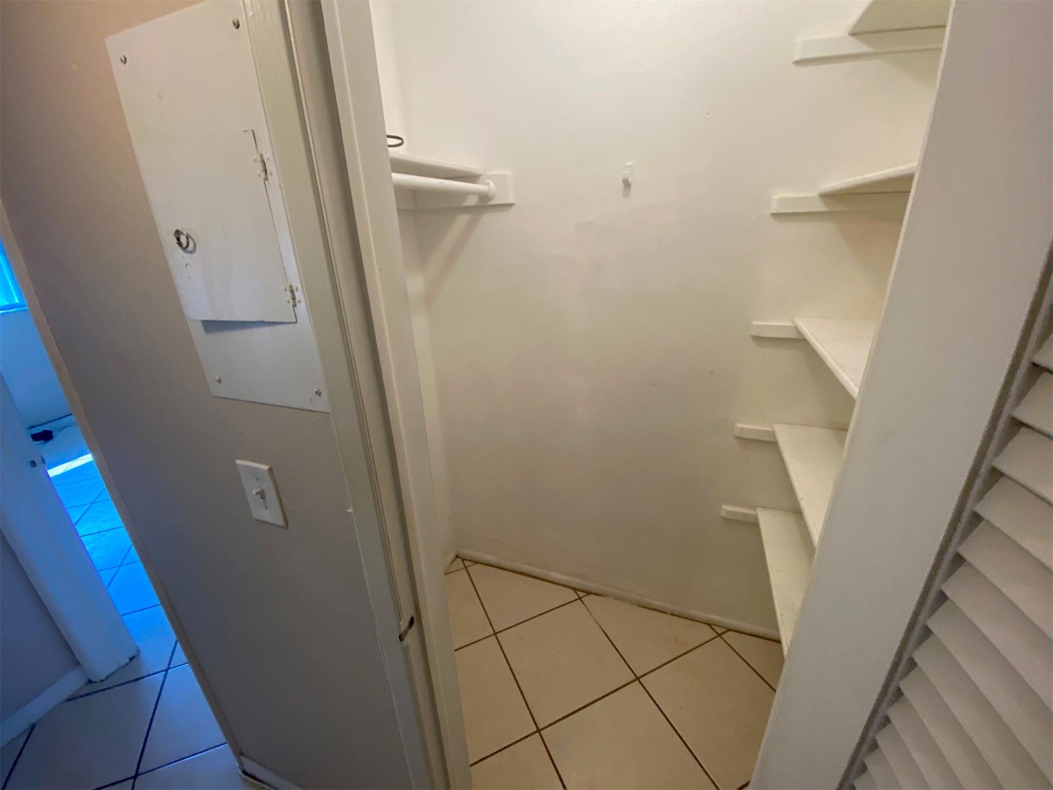 5208 NE 24th Ter Unit: F217