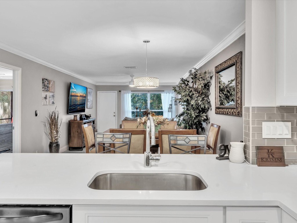 13323 Pineapple Palm Court A