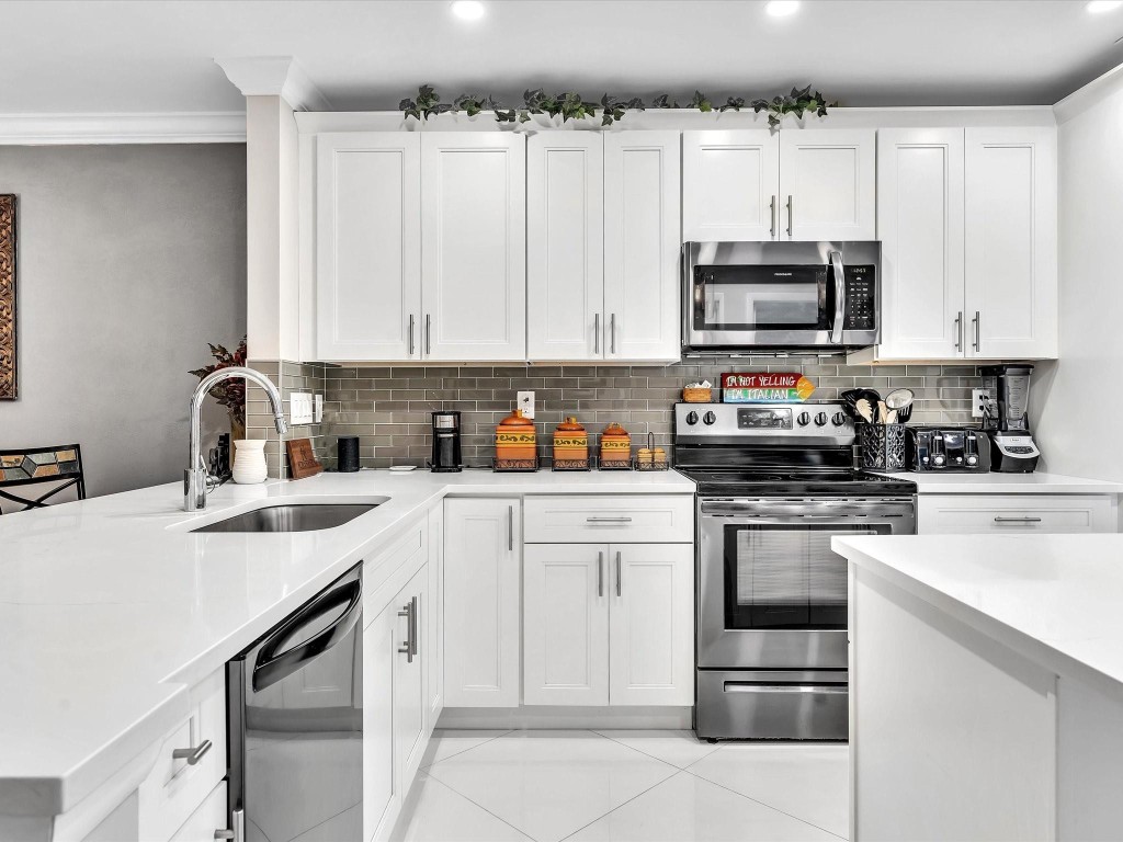 13323 Pineapple Palm Court A