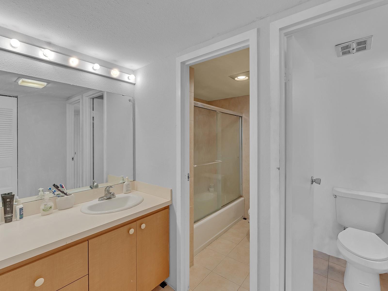 3625 N Country Club Dr 107