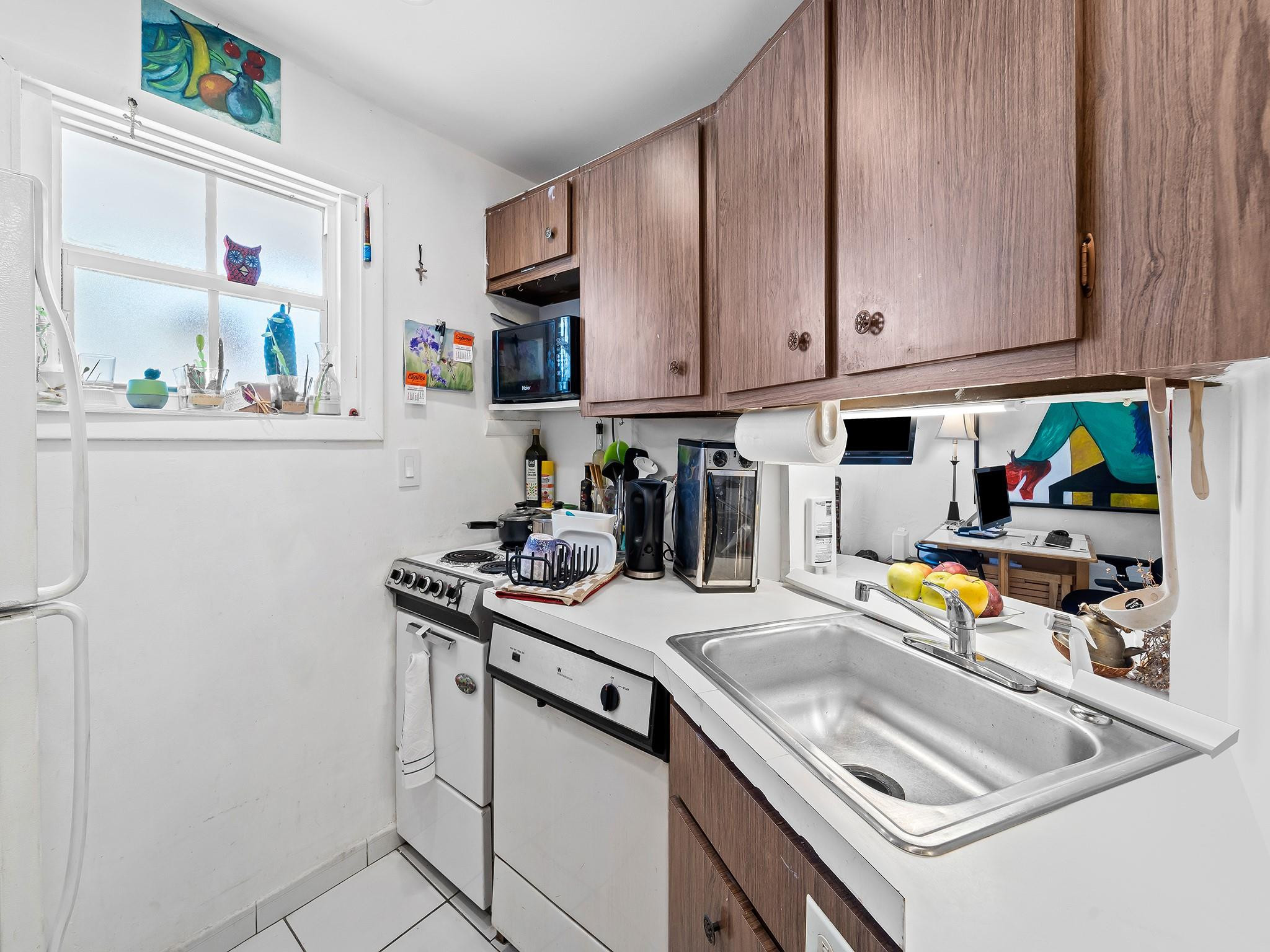 230 Sunrise Drive 10