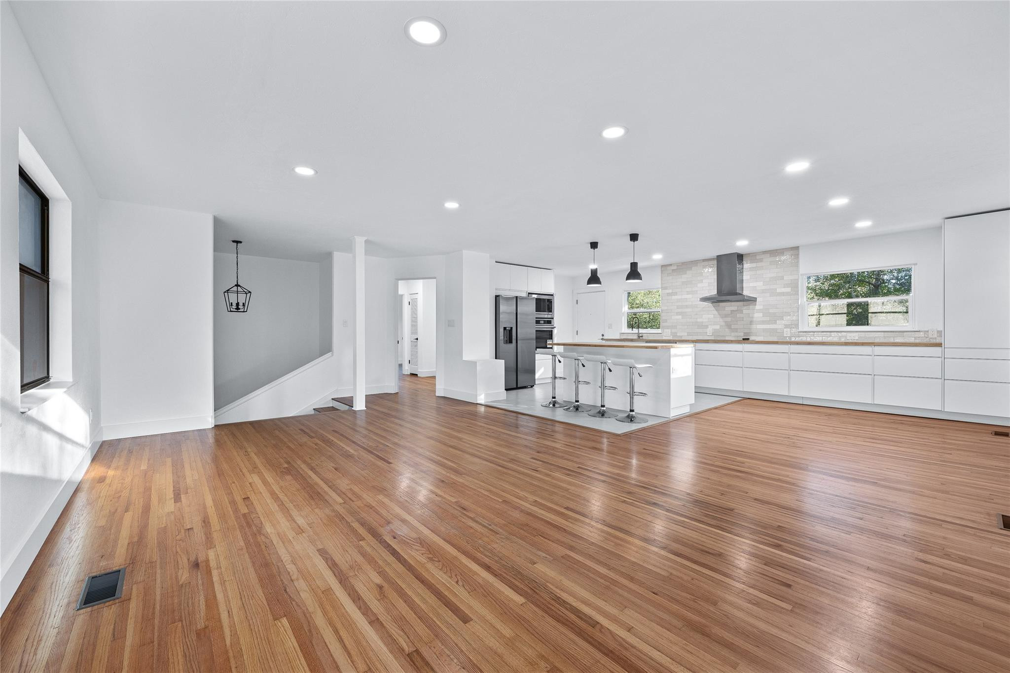 2257 NW 16TH AVE