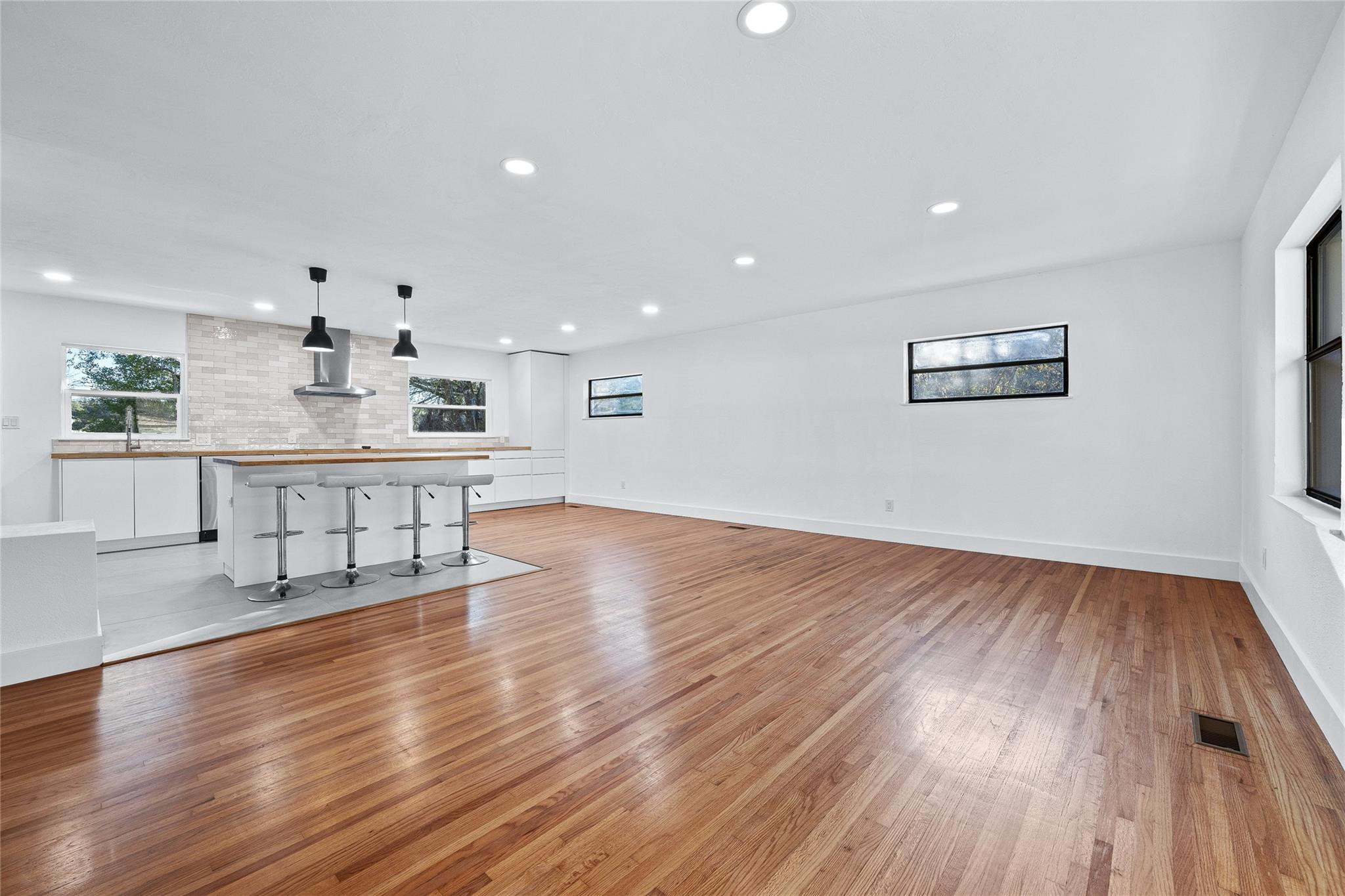 2257 NW 16TH AVE