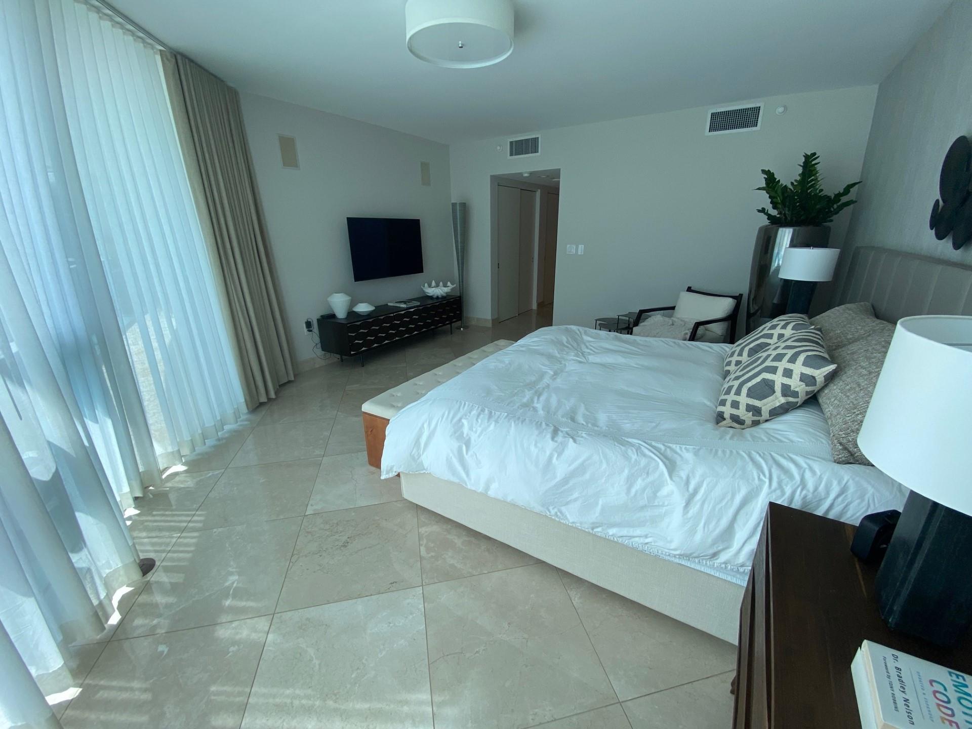 1600 S Ocean Blvd