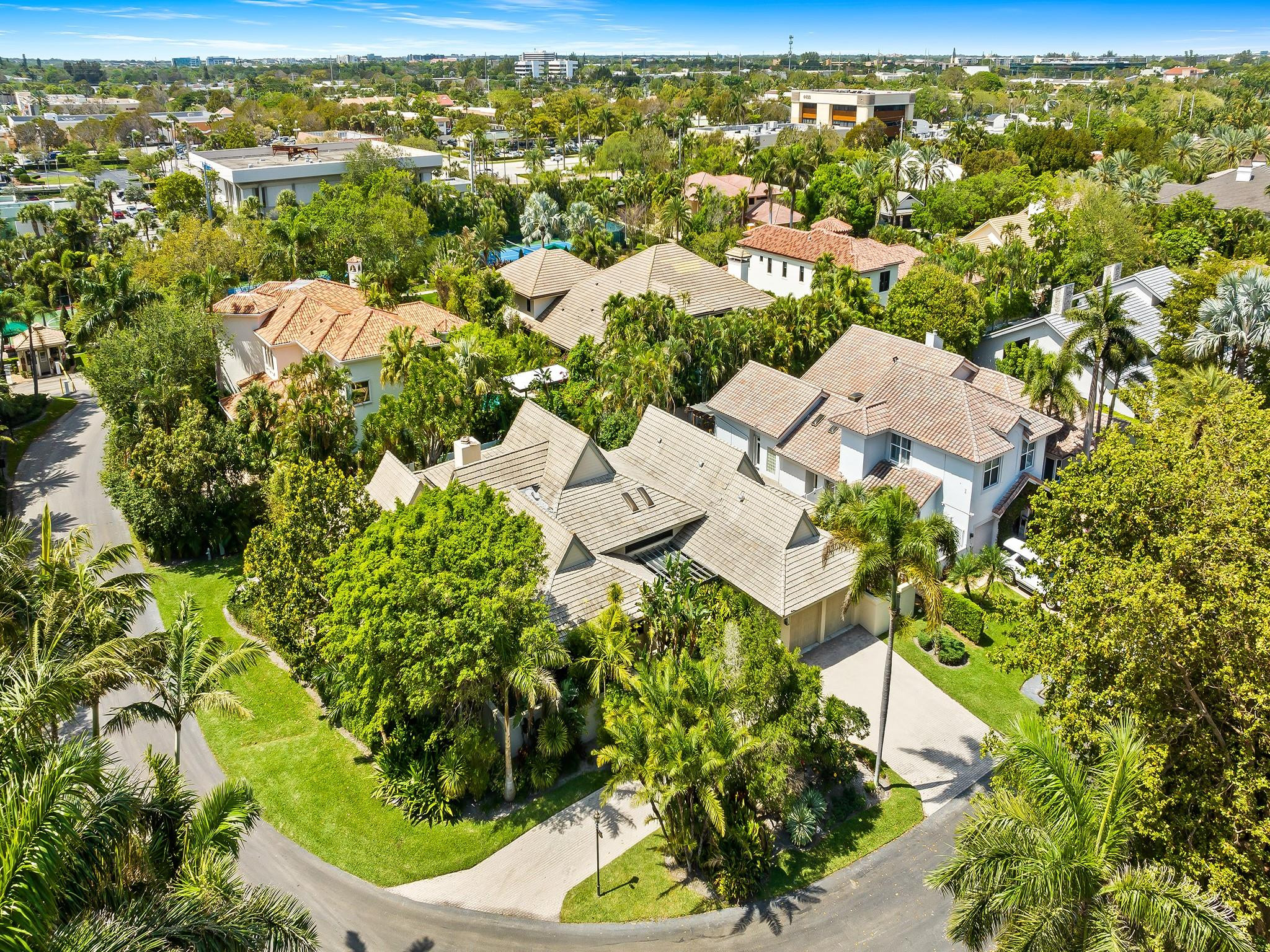 4001 Ibis Point Cir