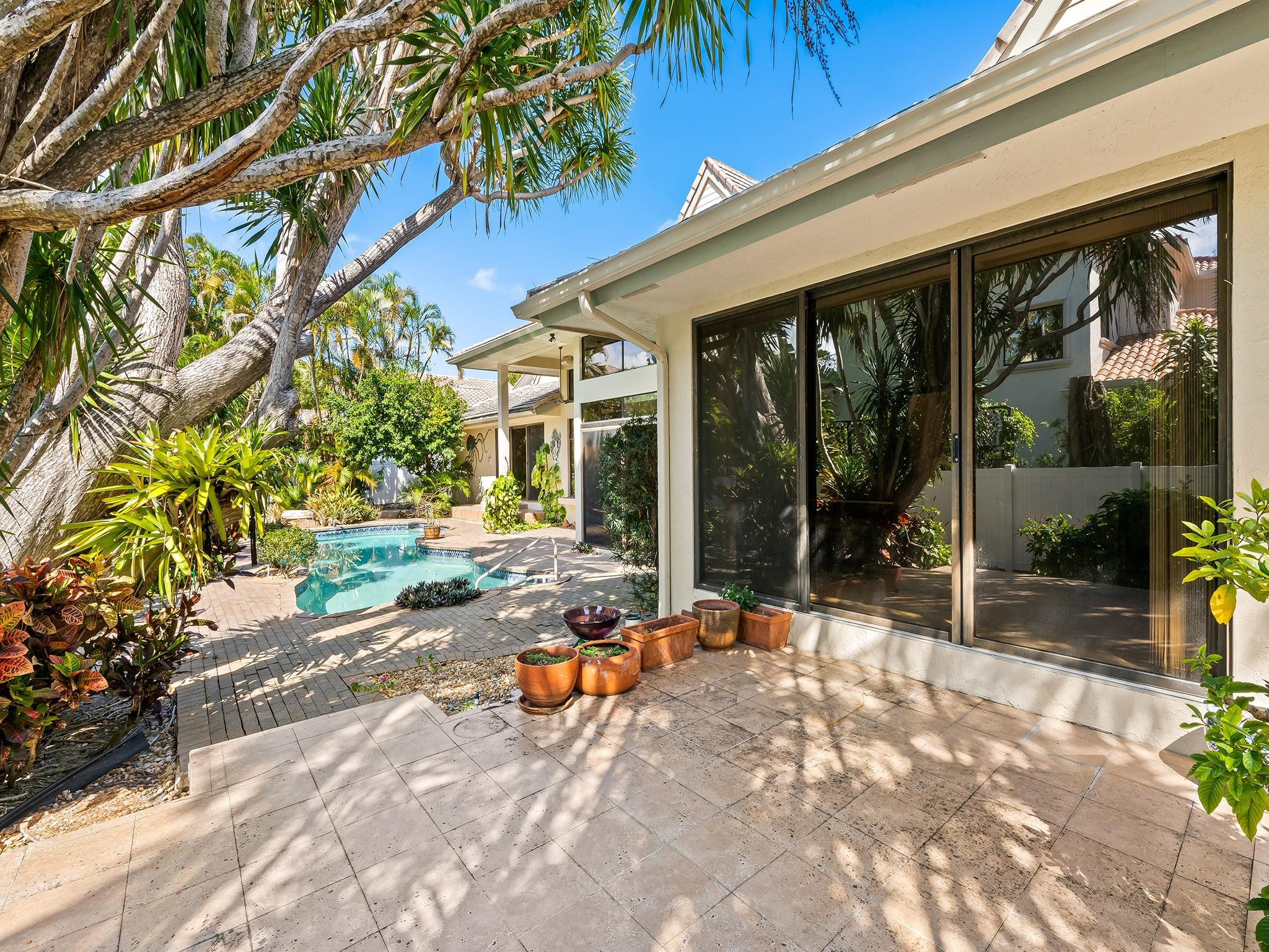 4001 Ibis Point Cir