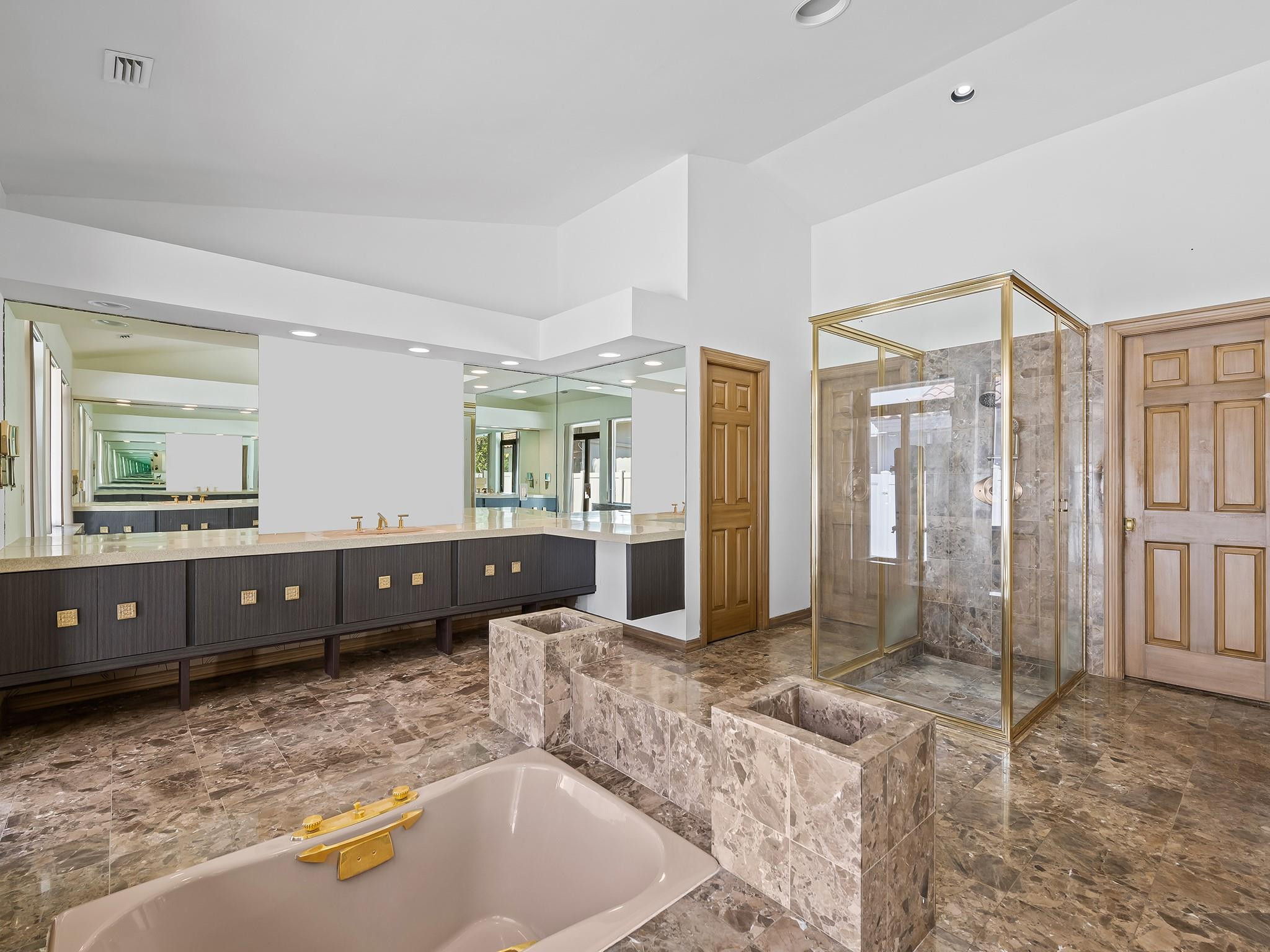 4001 Ibis Point Cir