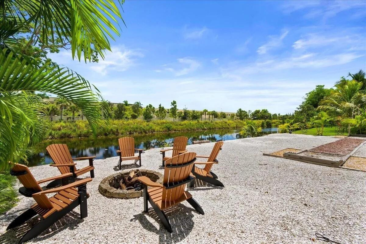 203 Bobwhite Rd
