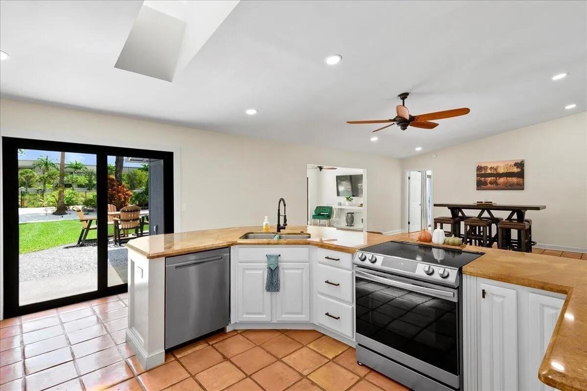 203 Bobwhite Rd