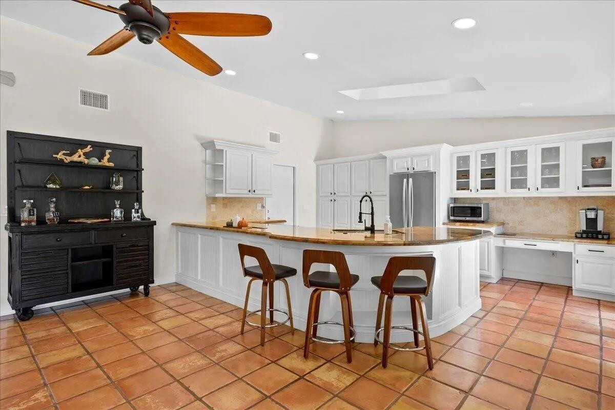 203 Bobwhite Rd