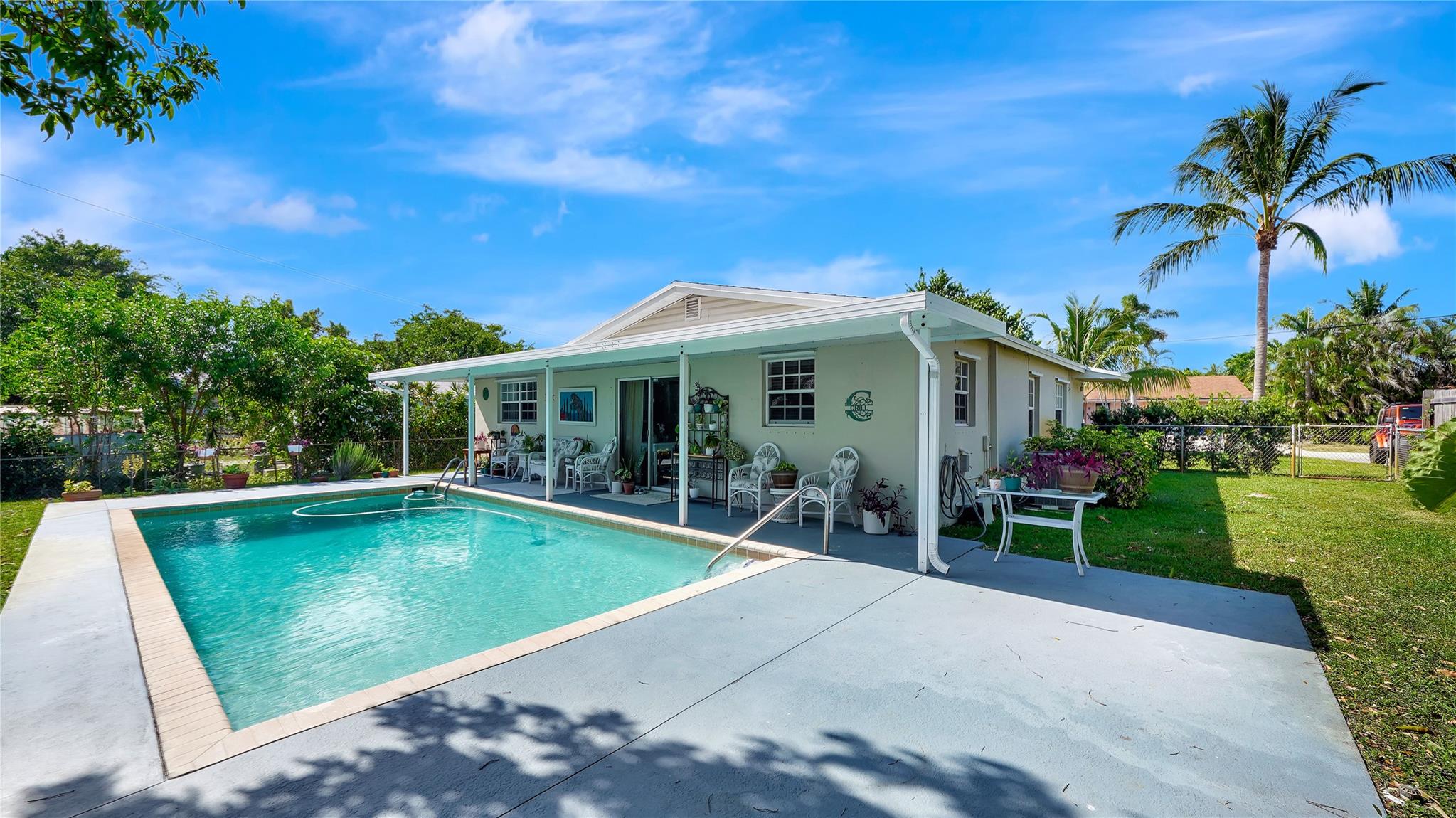 2600 Floral Rd