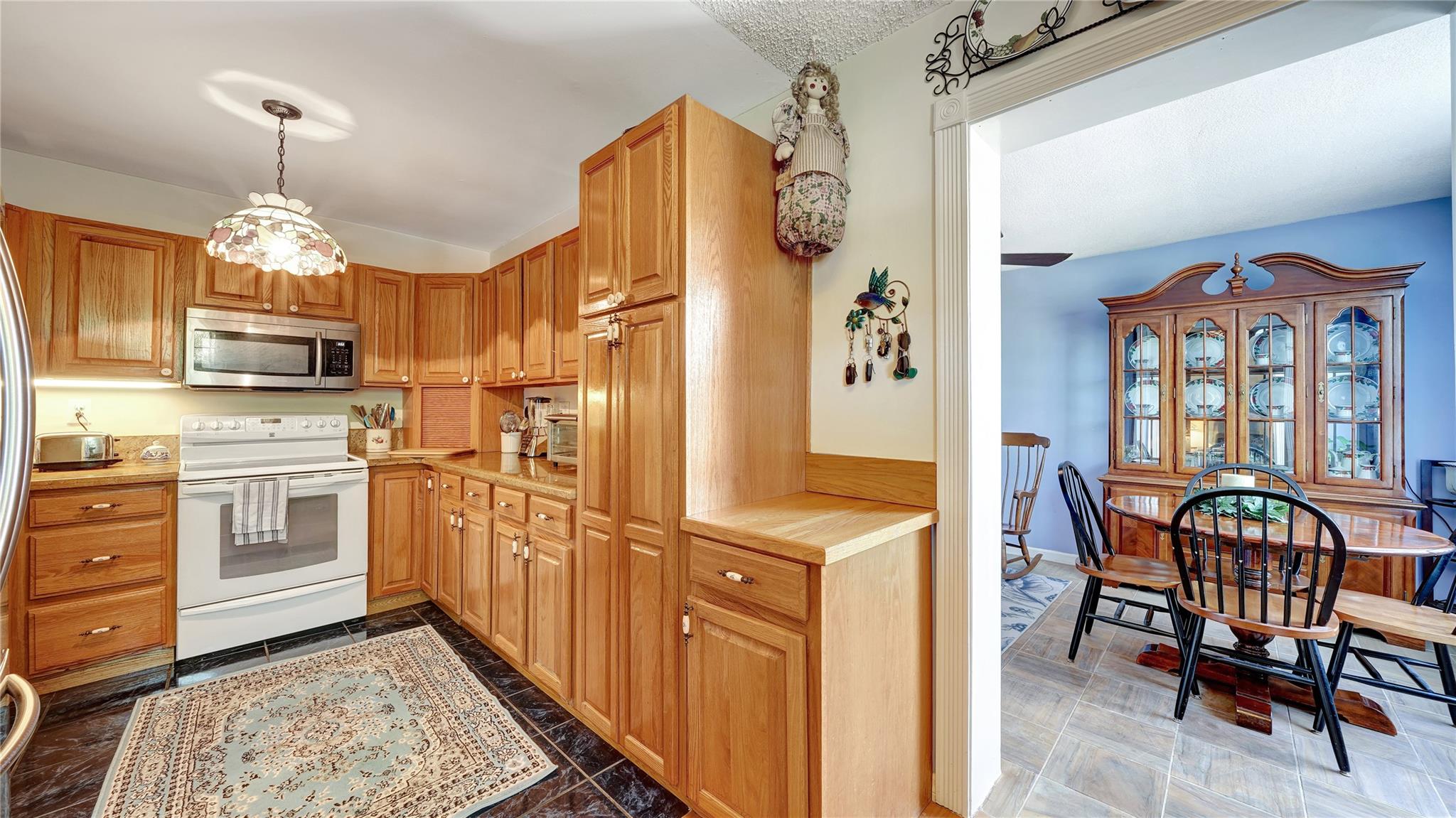 2600 Floral Rd