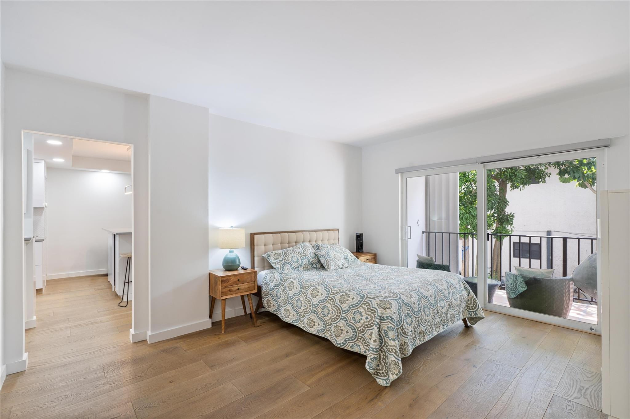 1839 Middle River Drive 104