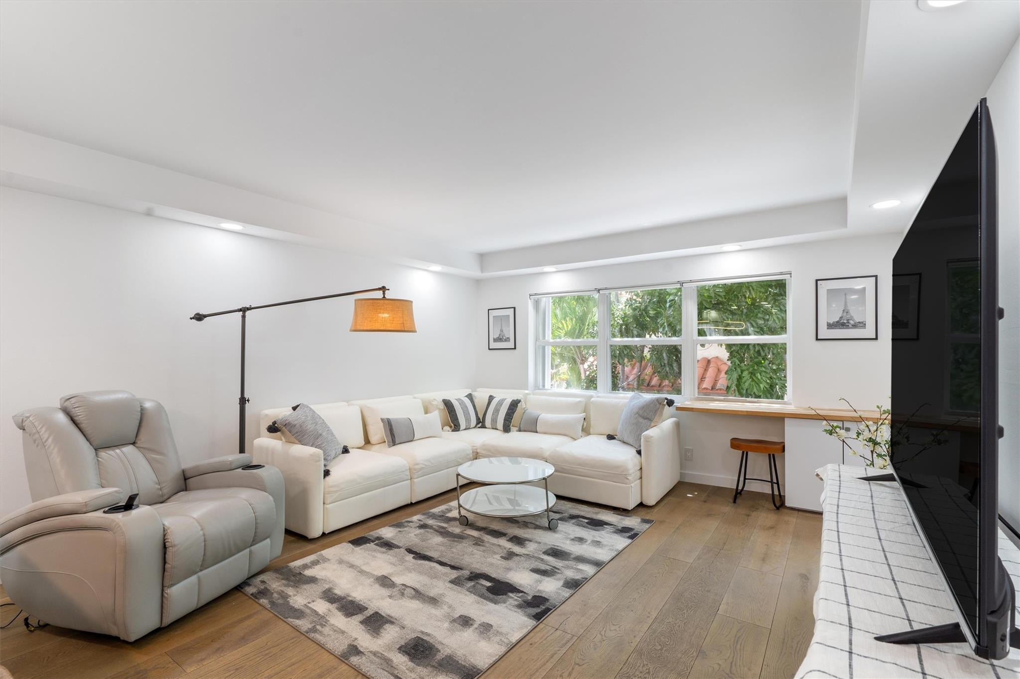 1839 Middle River Drive 104