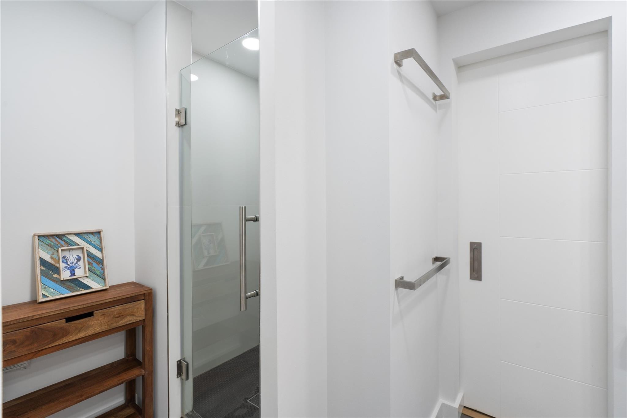 1839 Middle River Drive 104