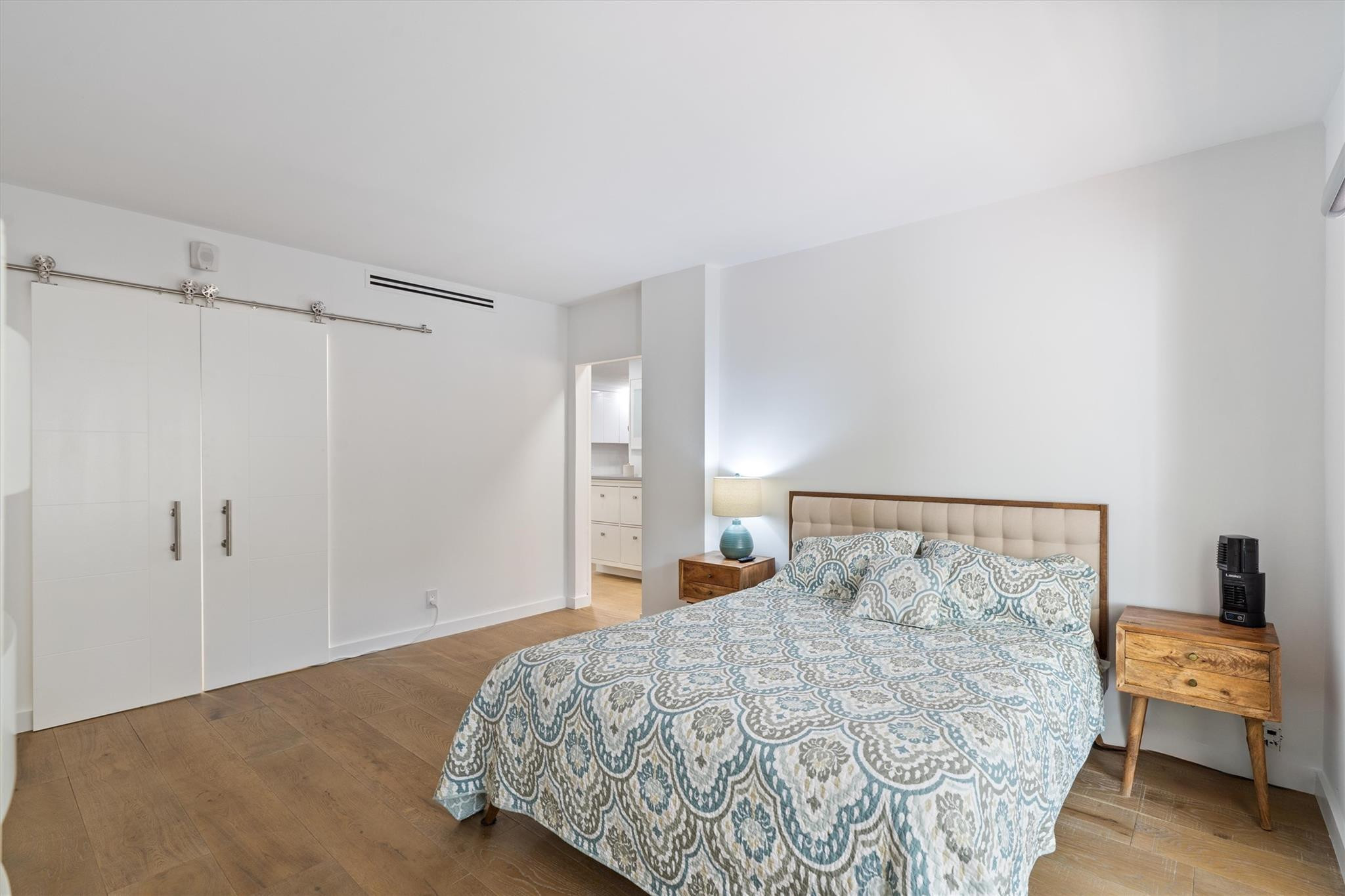 1839 Middle River Drive 104